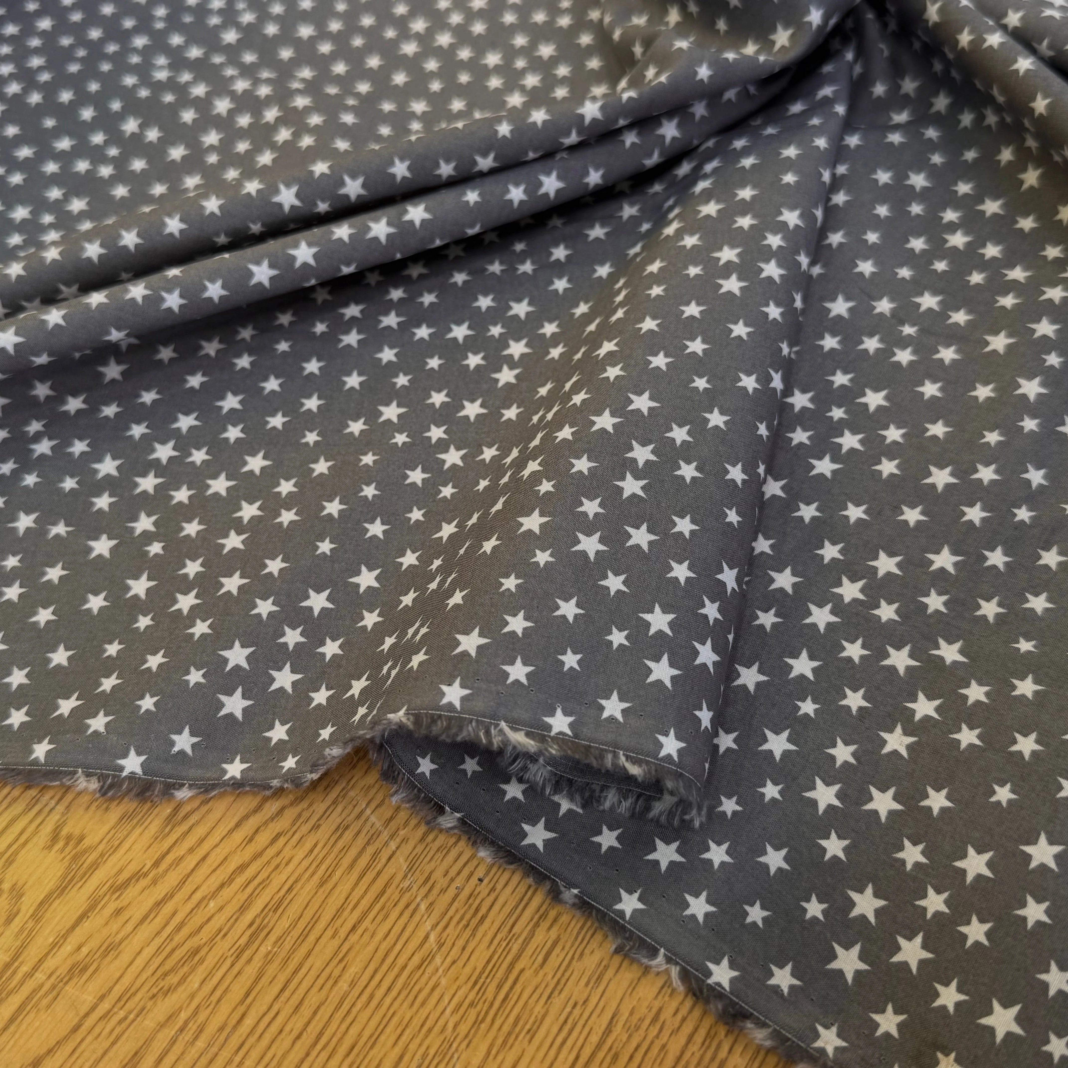 VOILE DE COTON GRIS CENDRÉ ÉTOILE BLANCHE - My Little Coupon