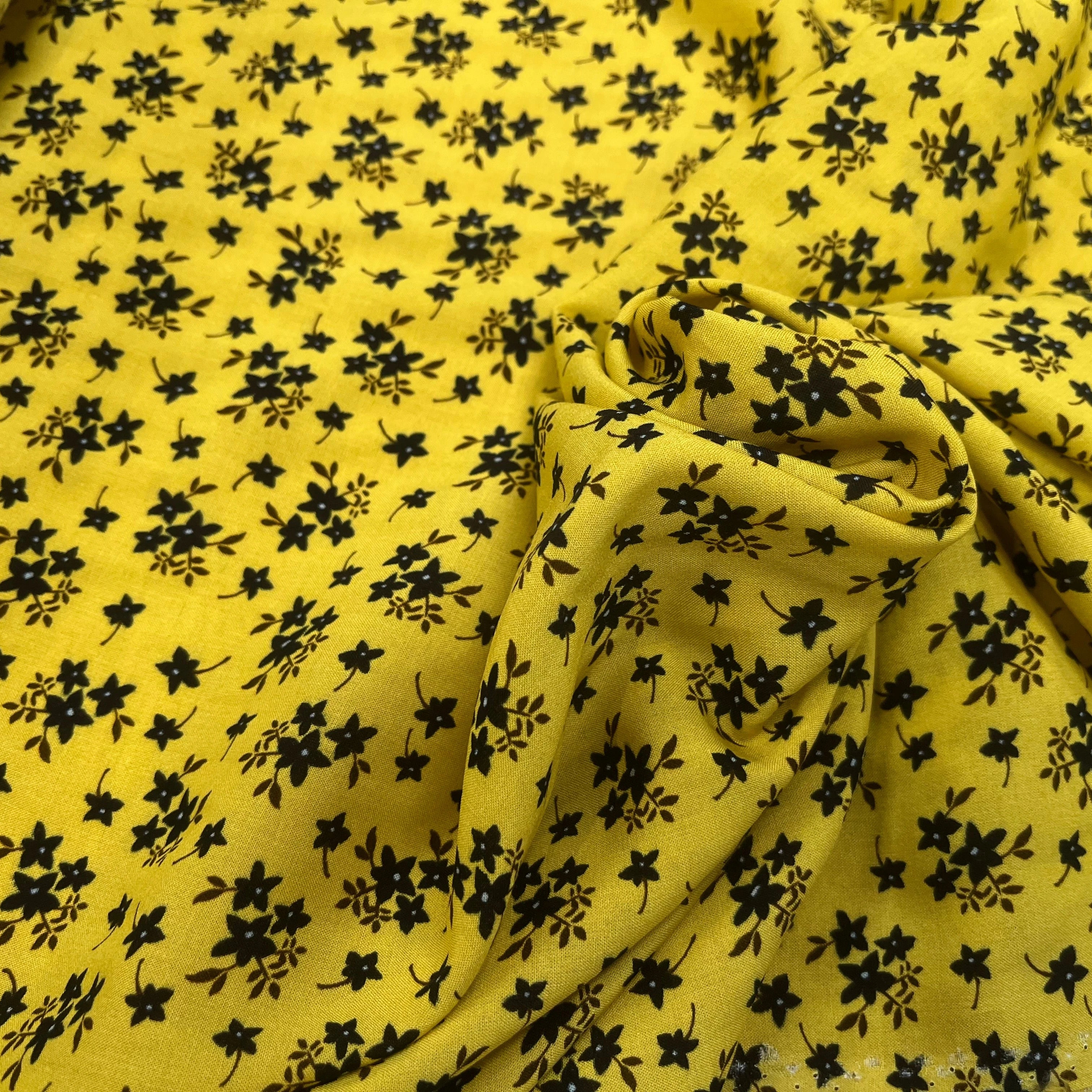 COTTON PRINTED VEIL SMALL FLOWERS YELLOW BACKGROUND - My Little Coupon