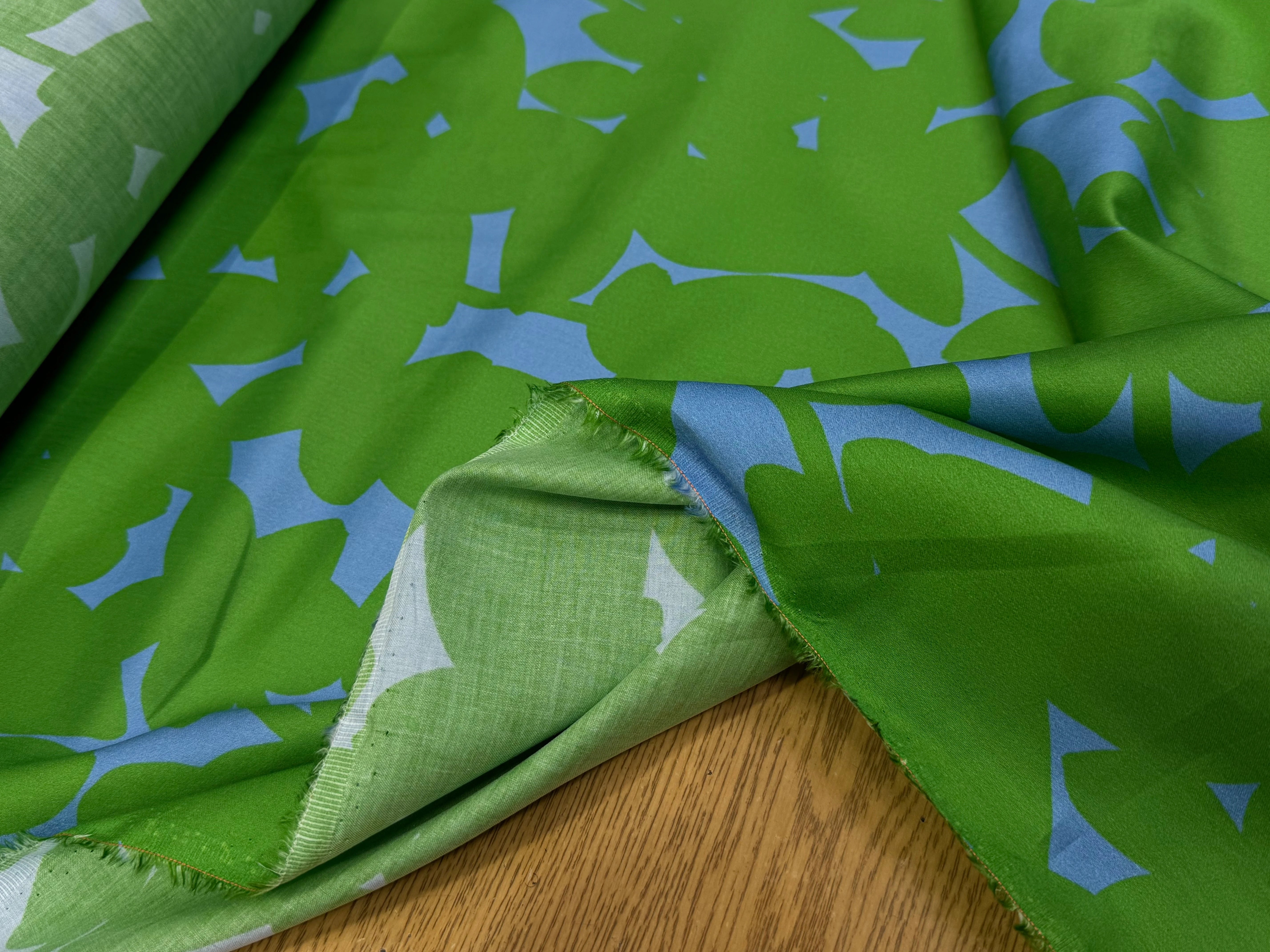 VOILE DE COTON NINFEA OMBRE VERT IMPRIMÉ FLORAL GRAPHIQUE BICOLORE - My Little Coupon
