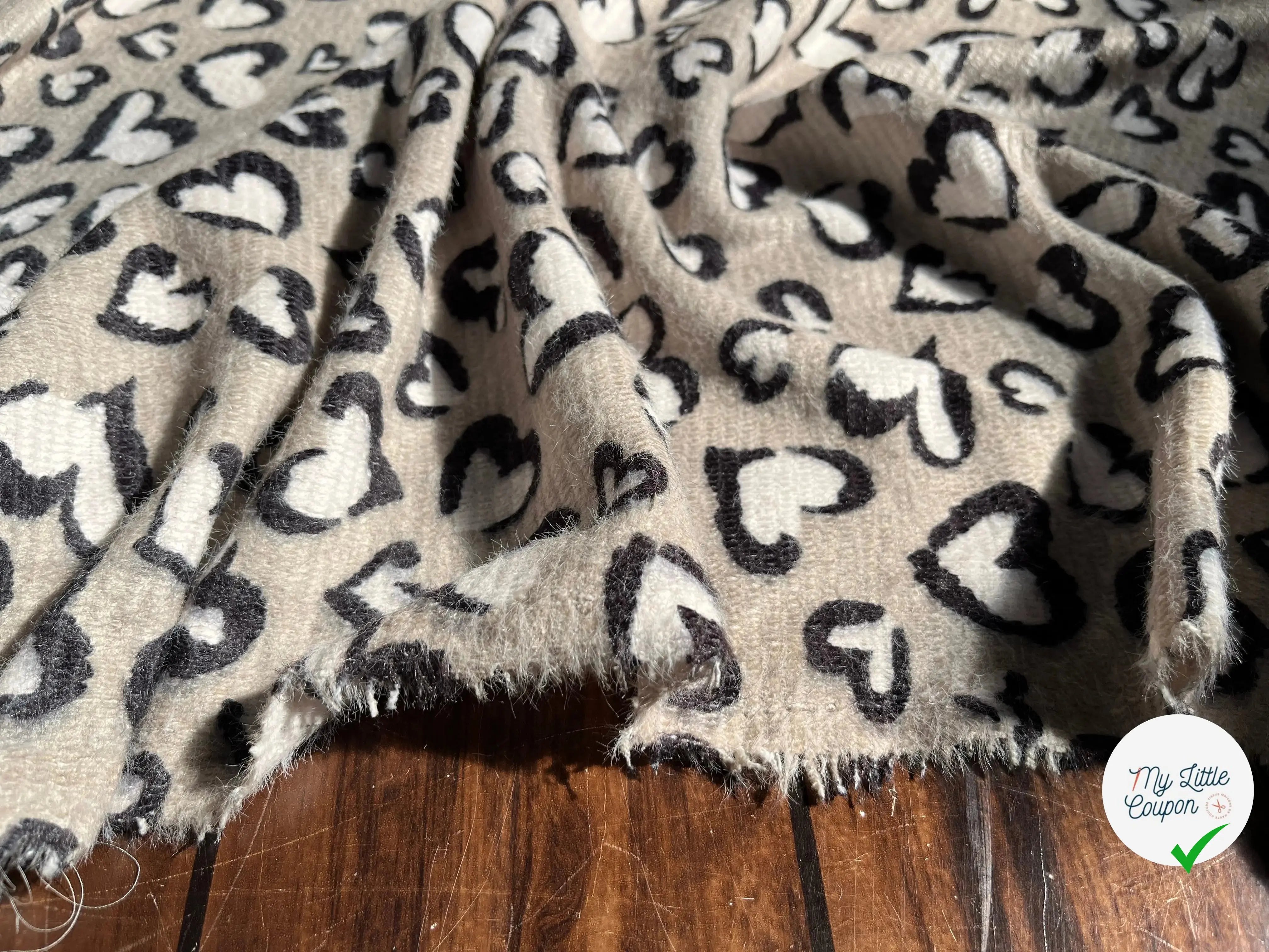 MAILLE IMPRIME COEUR EFFET LAINEUX - My Little Coupon
