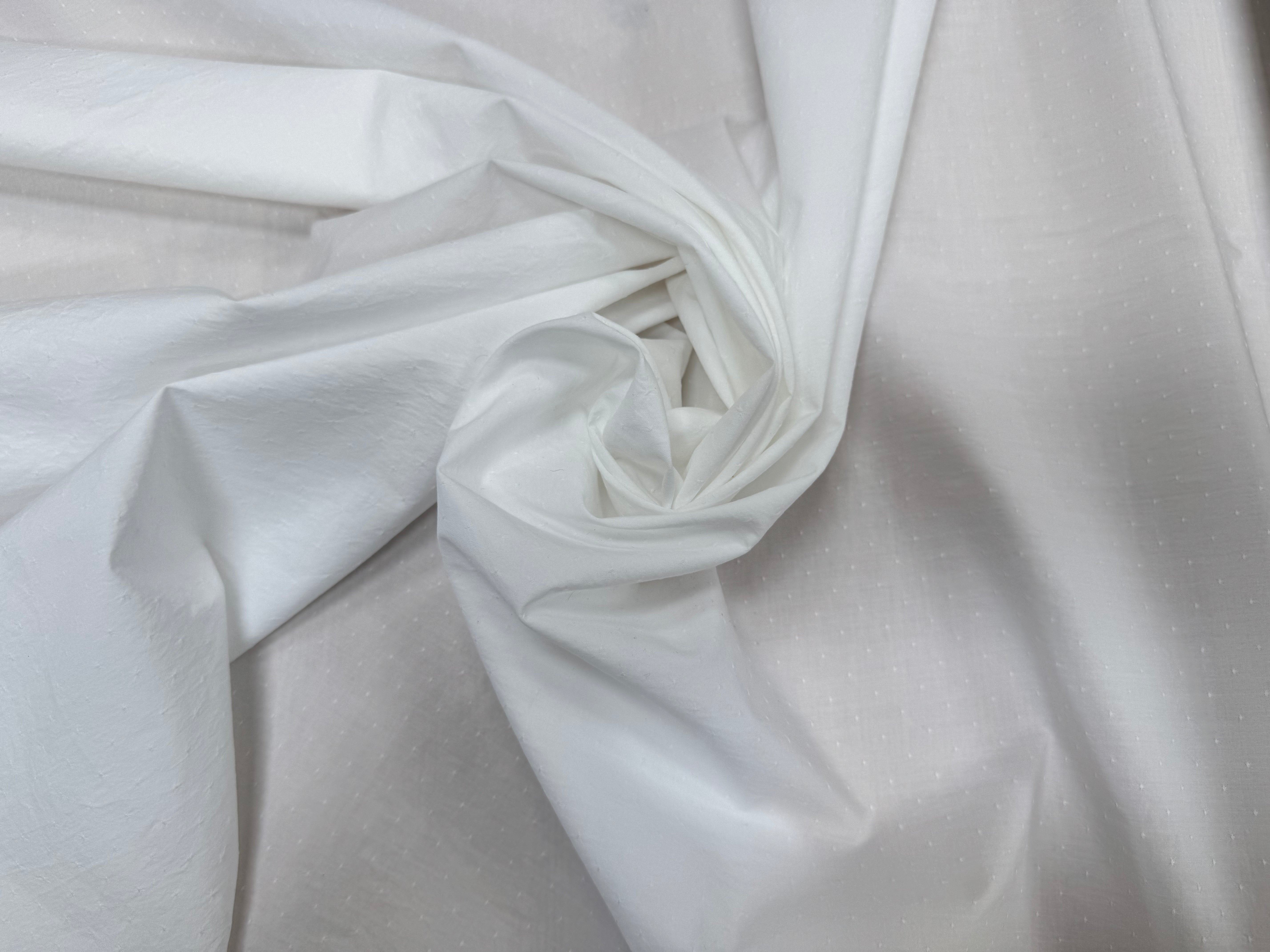 POPELINE DE COTON MICROSTONE CRAQUANT PLUMETIS BLANC - My Little Coupon