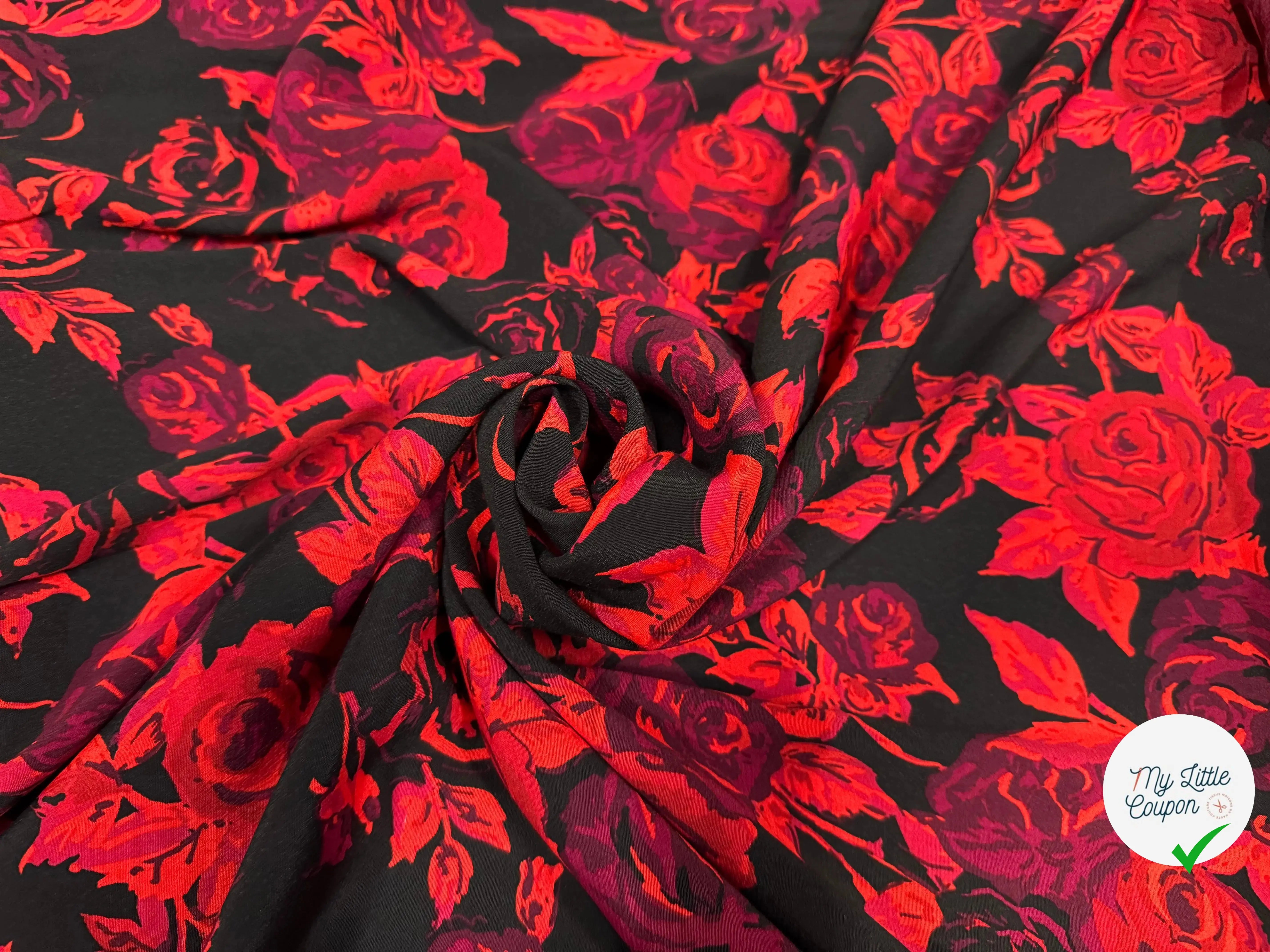 VISCOSE IMPRIMÉE FLEURIE ROSE ET ROUGE - My Little Coupon