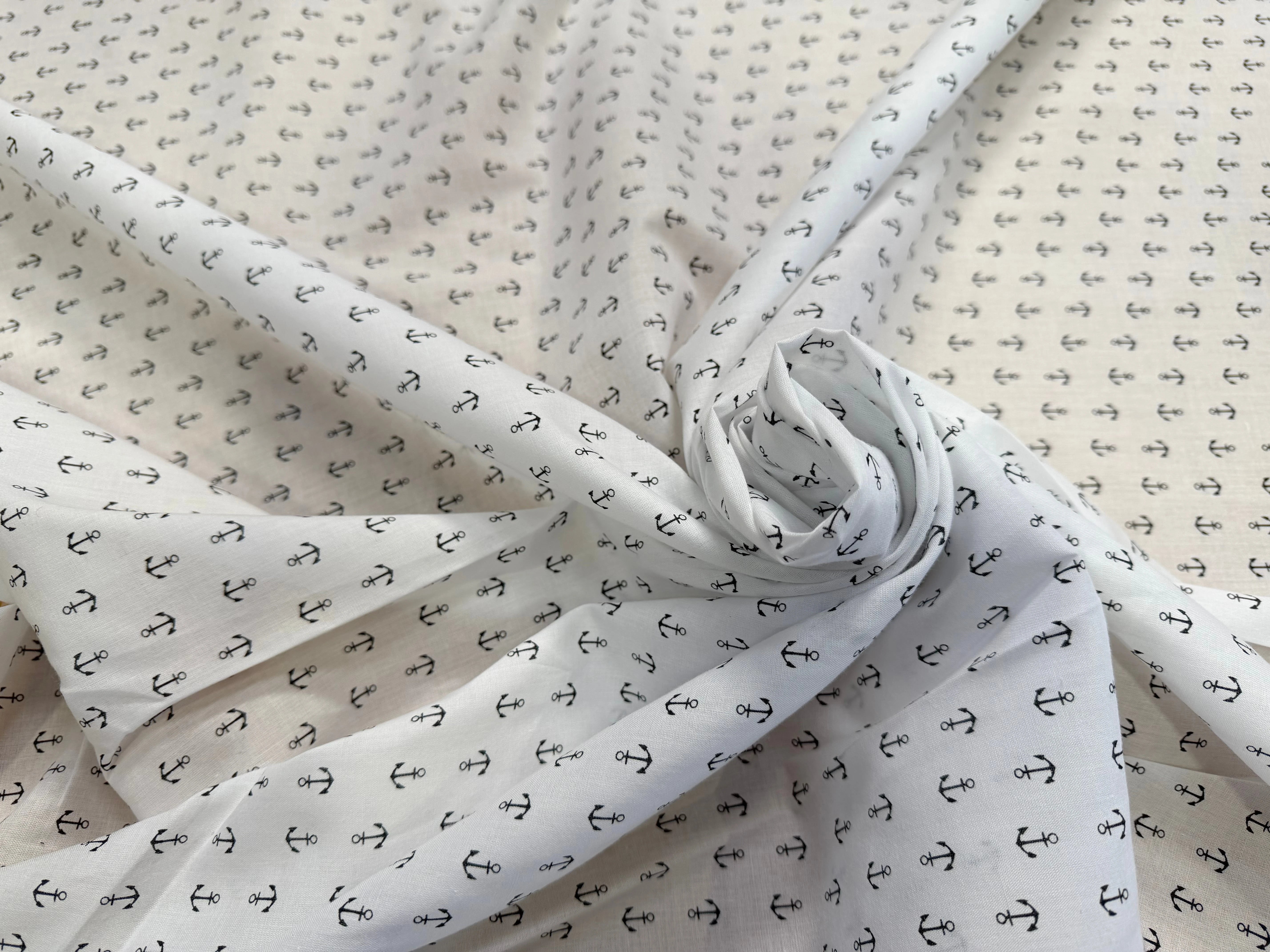 BATISTE DE COTON BLANC MOTIF ANCRES - My Little Coupon