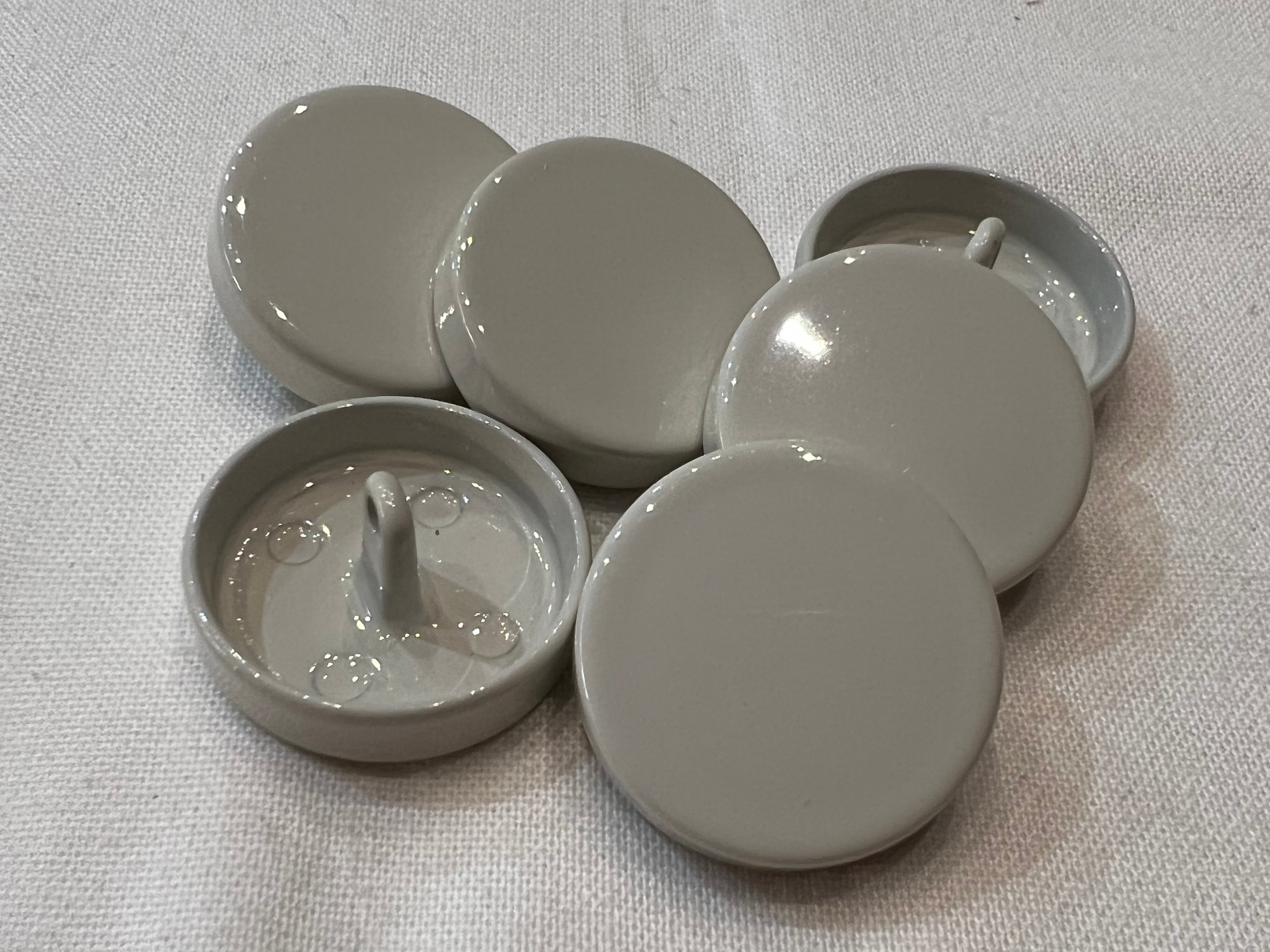 BOUTON CAPSULE GRIS CLAIR (lot de 6) 22mm - My Little Coupon