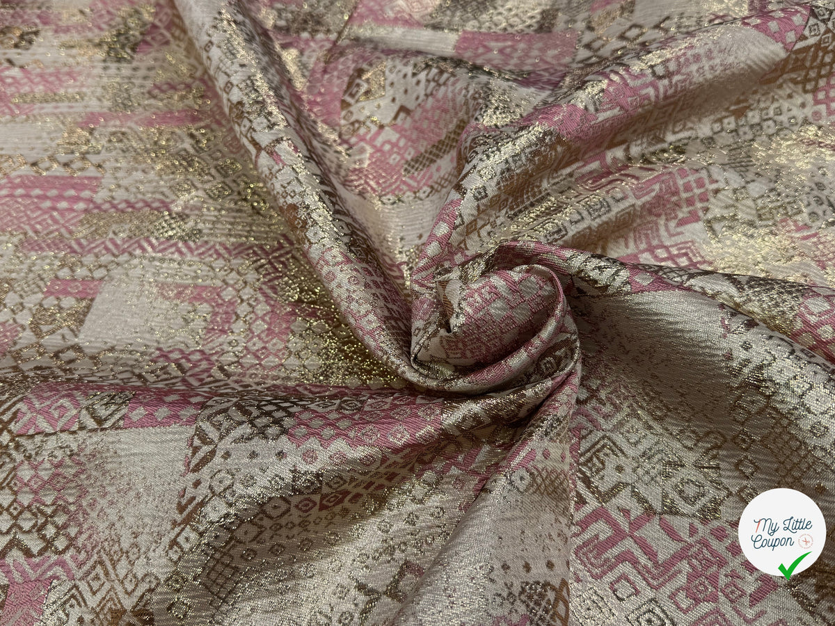 BROCART ARGENTÉ GÉOMETRIQUE ROSE - My Little Coupon