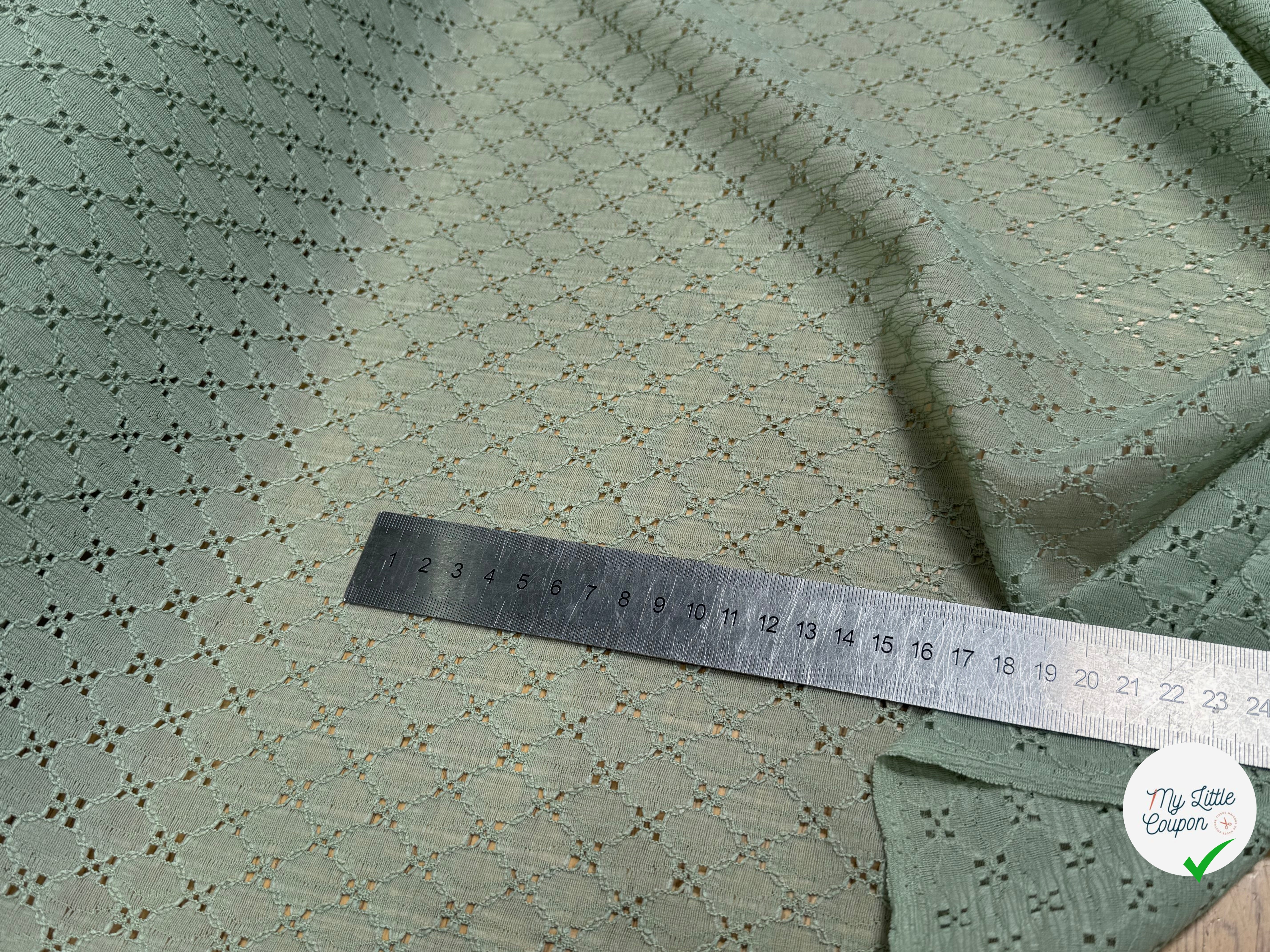BRODERIE ANGLAISE VERT CÉLADON - My Little Coupon