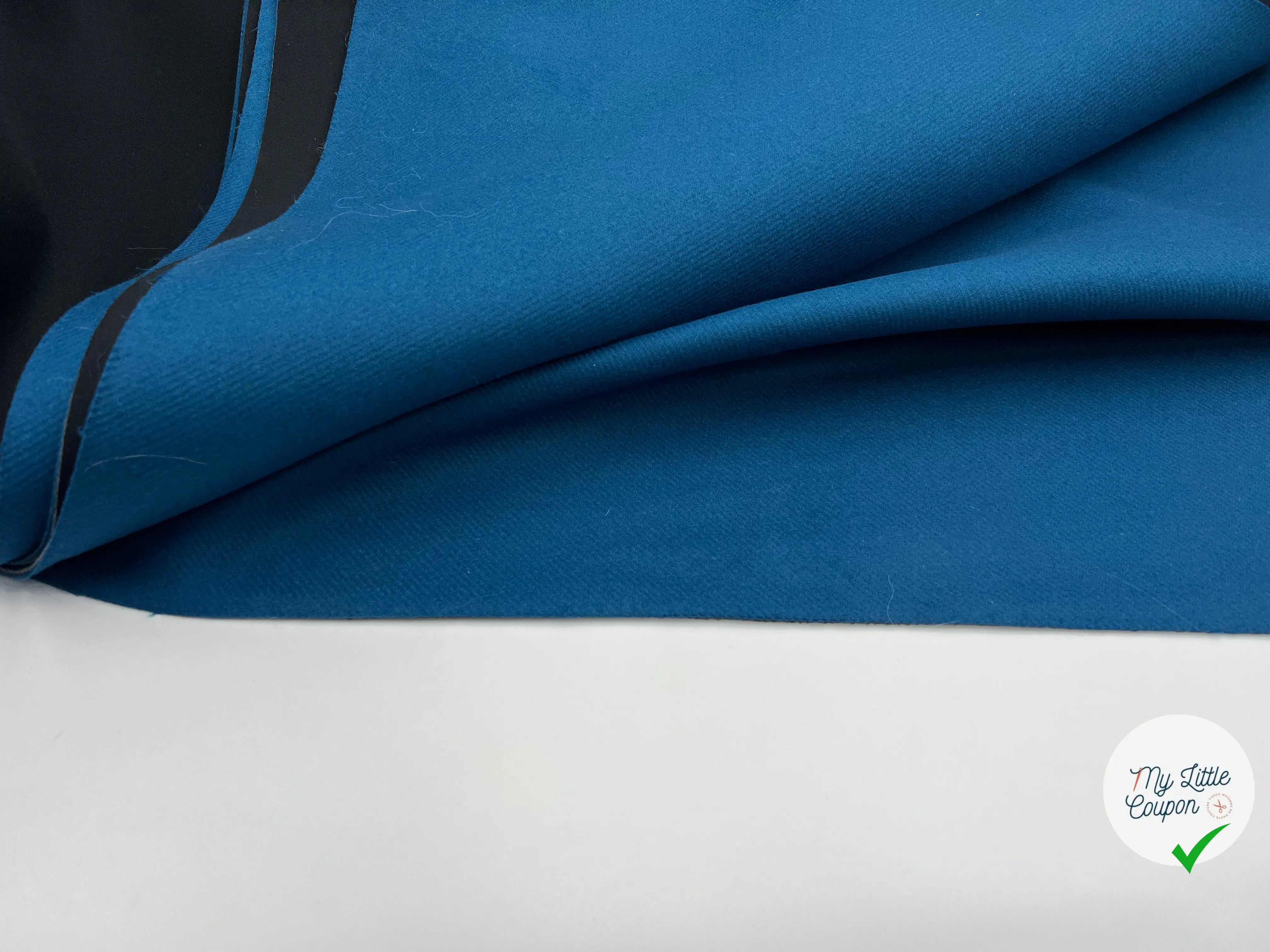 CABAN STRIÉ BLEU VERT CONTRECOLLÉ JERSEY NOIR - My Little Coupon - tissu - coudre