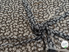 CHIFFON IMPRIMÉ CHIC MOTIFS FLORAUX BLANC SUR FOND NOIR - My Little Coupon