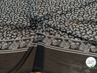 CHIFFON IMPRIMÉ CHIC MOTIFS FLORAUX BLANC SUR FOND NOIR - My Little Coupon