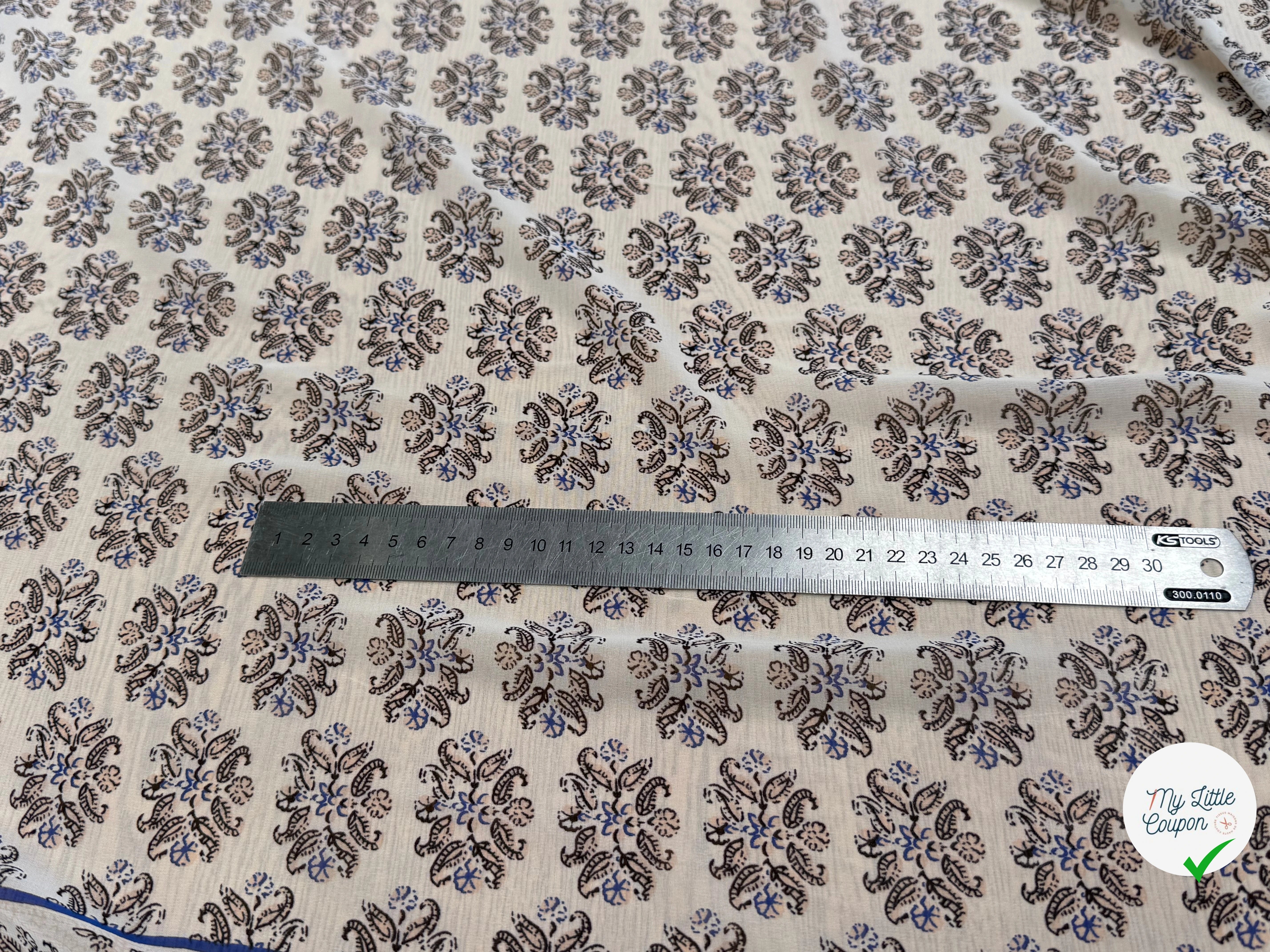 CHIFFON IMPRIMÉ FEUILLAGES CREME BLEU FOND ÉCRU - My Little Coupon