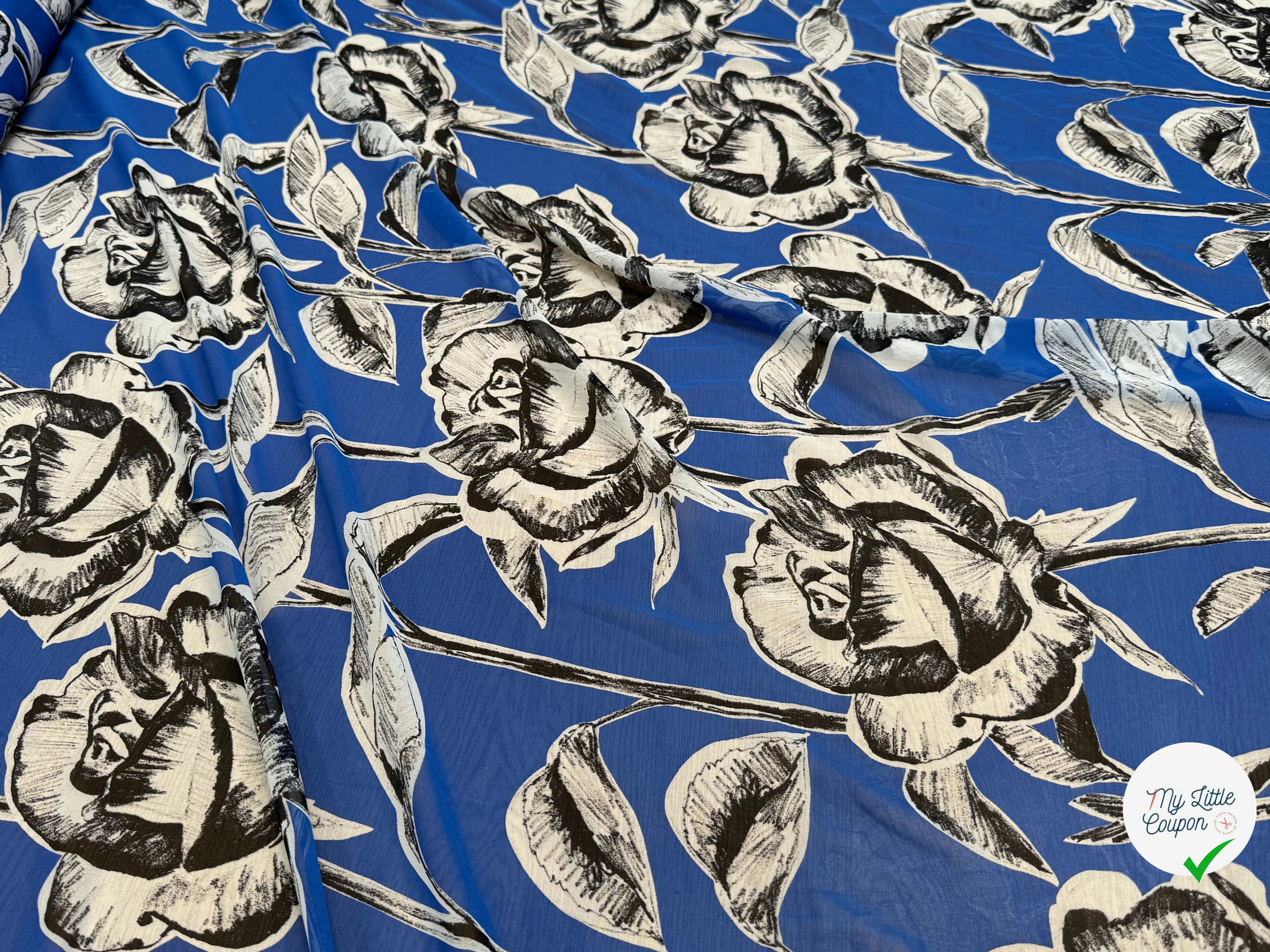CHIFFON PRINTED FOND BLEU GROSSES FLEURS BLANC NOIR - My Little Coupon