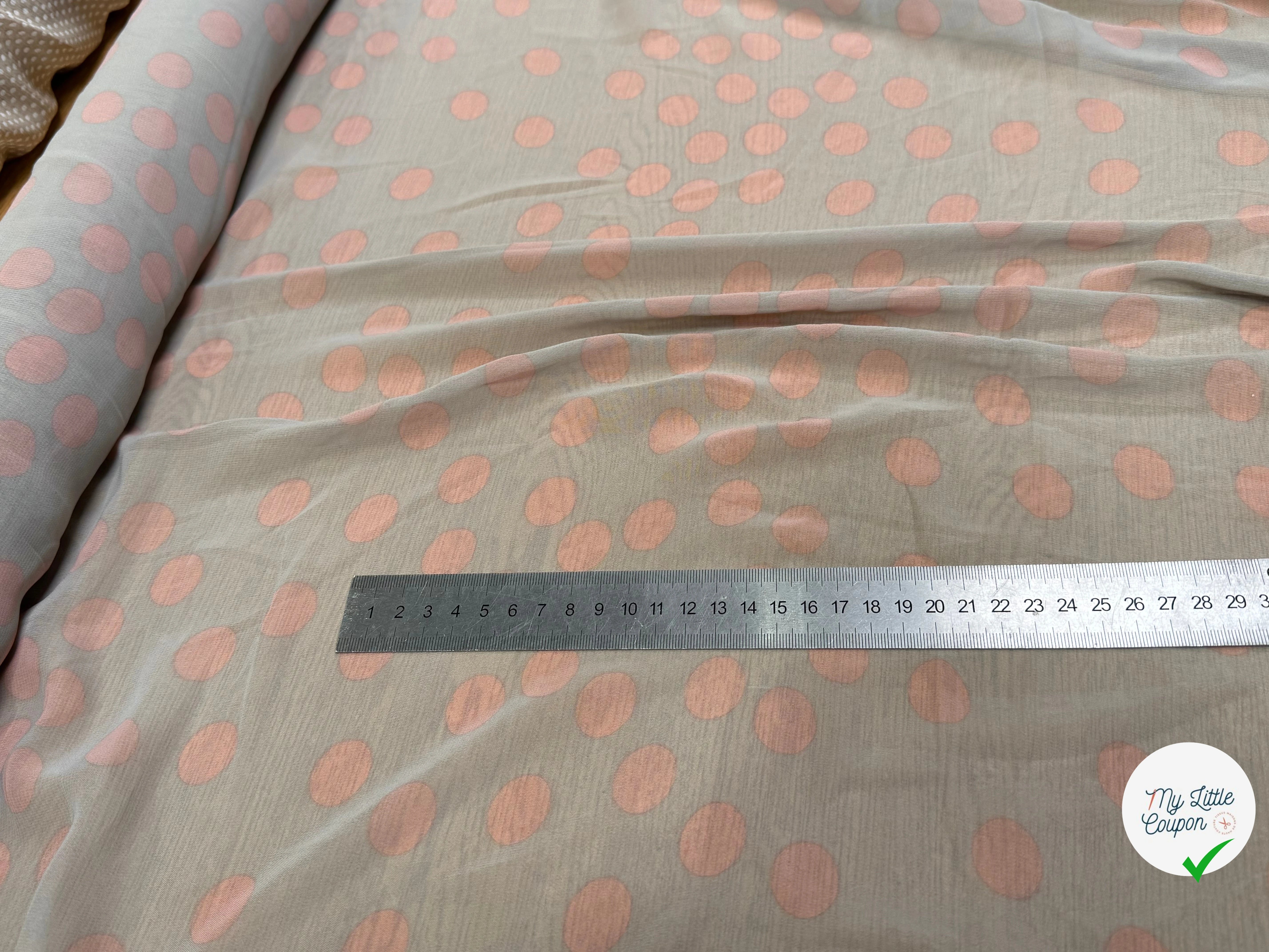 CHIFFON PRINTED GROS POIS ROSE FOND GRIS - My Little Coupon