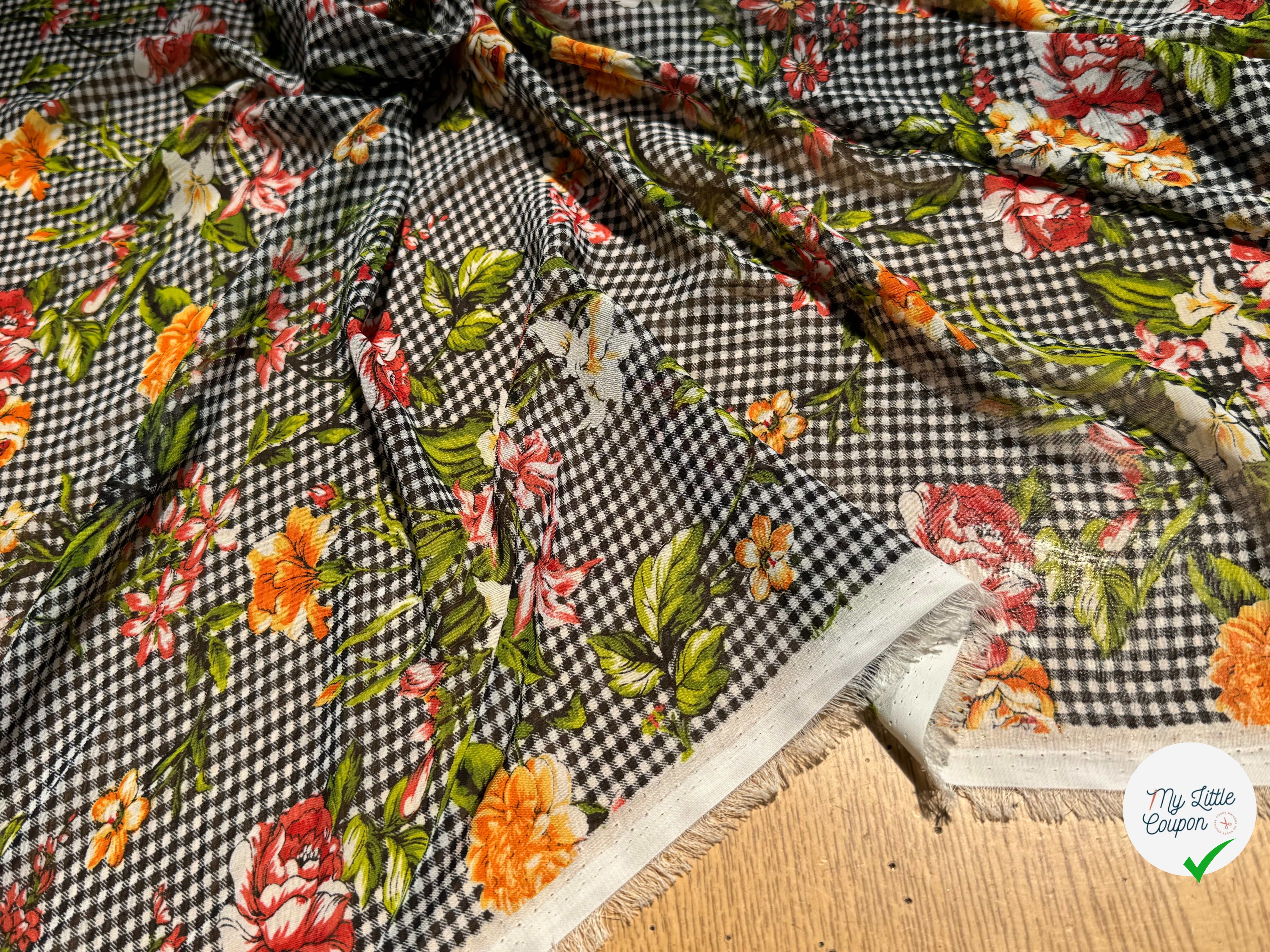 CHIFFON VICHY NOIR FLUIDE GROSSES FLEURS SUPER BEAU - My Little Coupon
