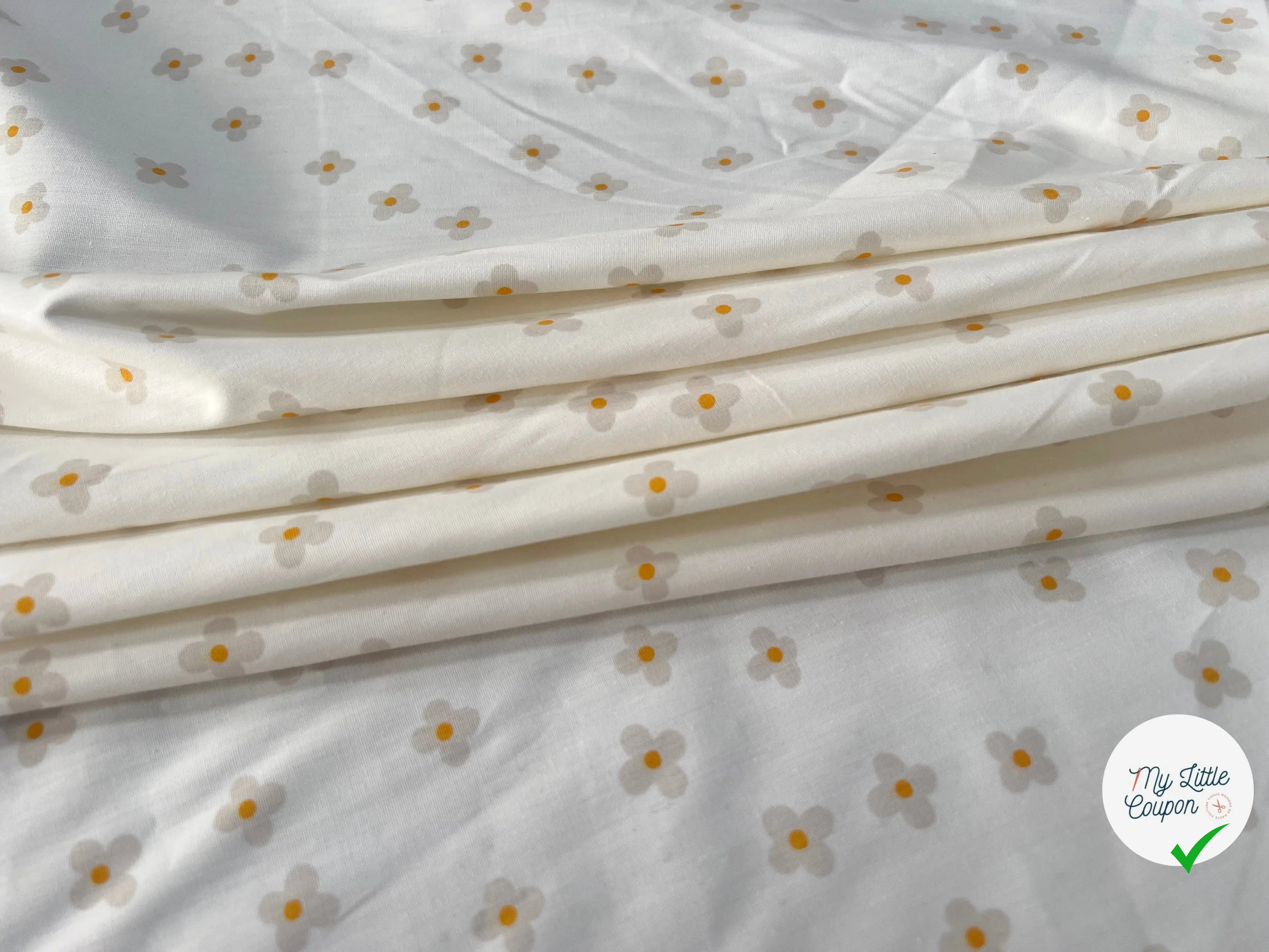 COTON BÉBÉ 120 FILS FLEURS FOND BLANC - My Little Coupon