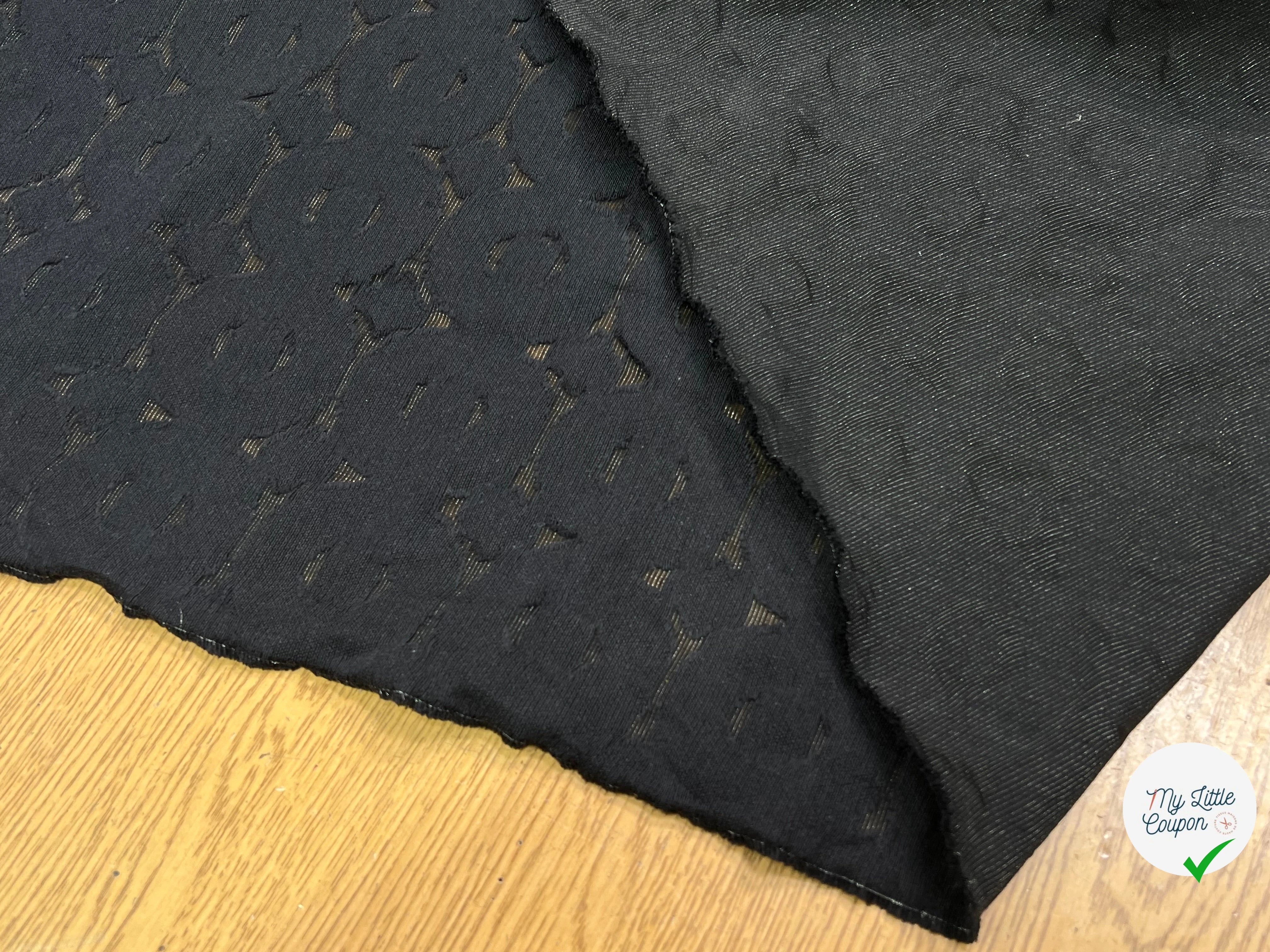 COTON JACQUARD DÉVORÉE NOIR CICULAIRE VISCOSE 5% MÉTAL - My Little Coupon