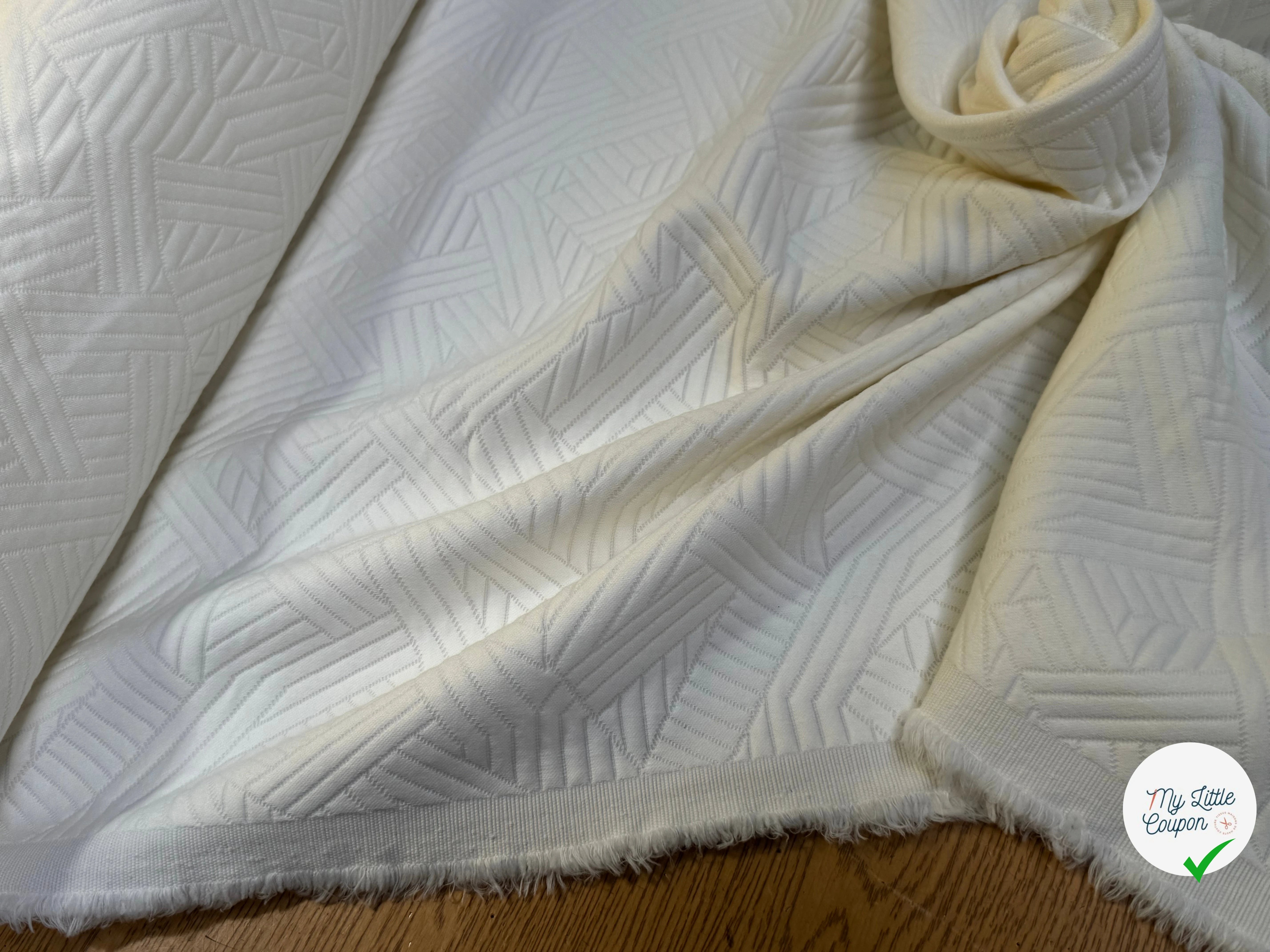 COTON JACQUARD DOUX STRETCH BLANC CASSÉ 69% COTON - My Little Coupon