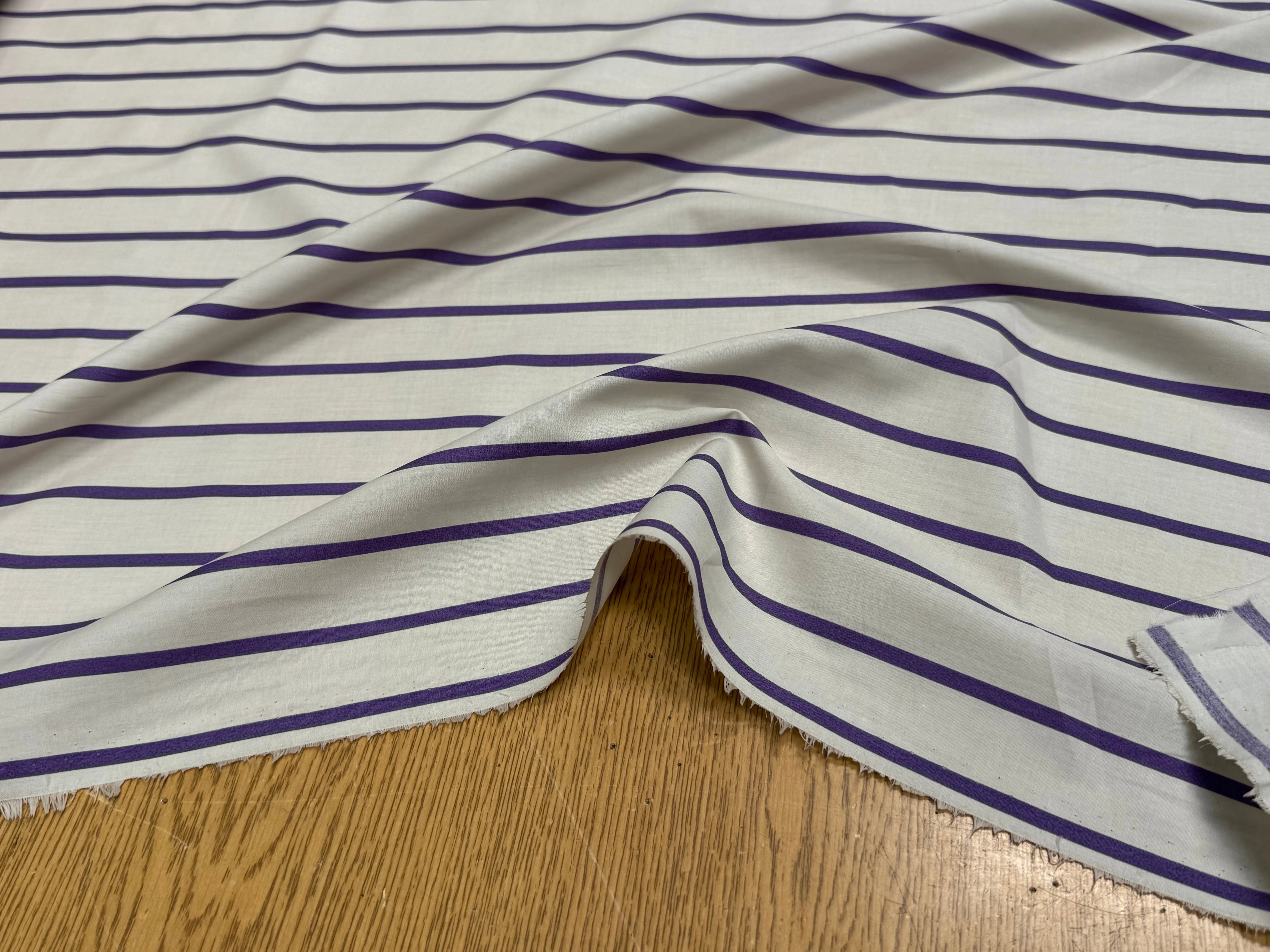 COTON VISCOSE BLANC CASSÉ RAYURES VIOLET - My Little Coupon