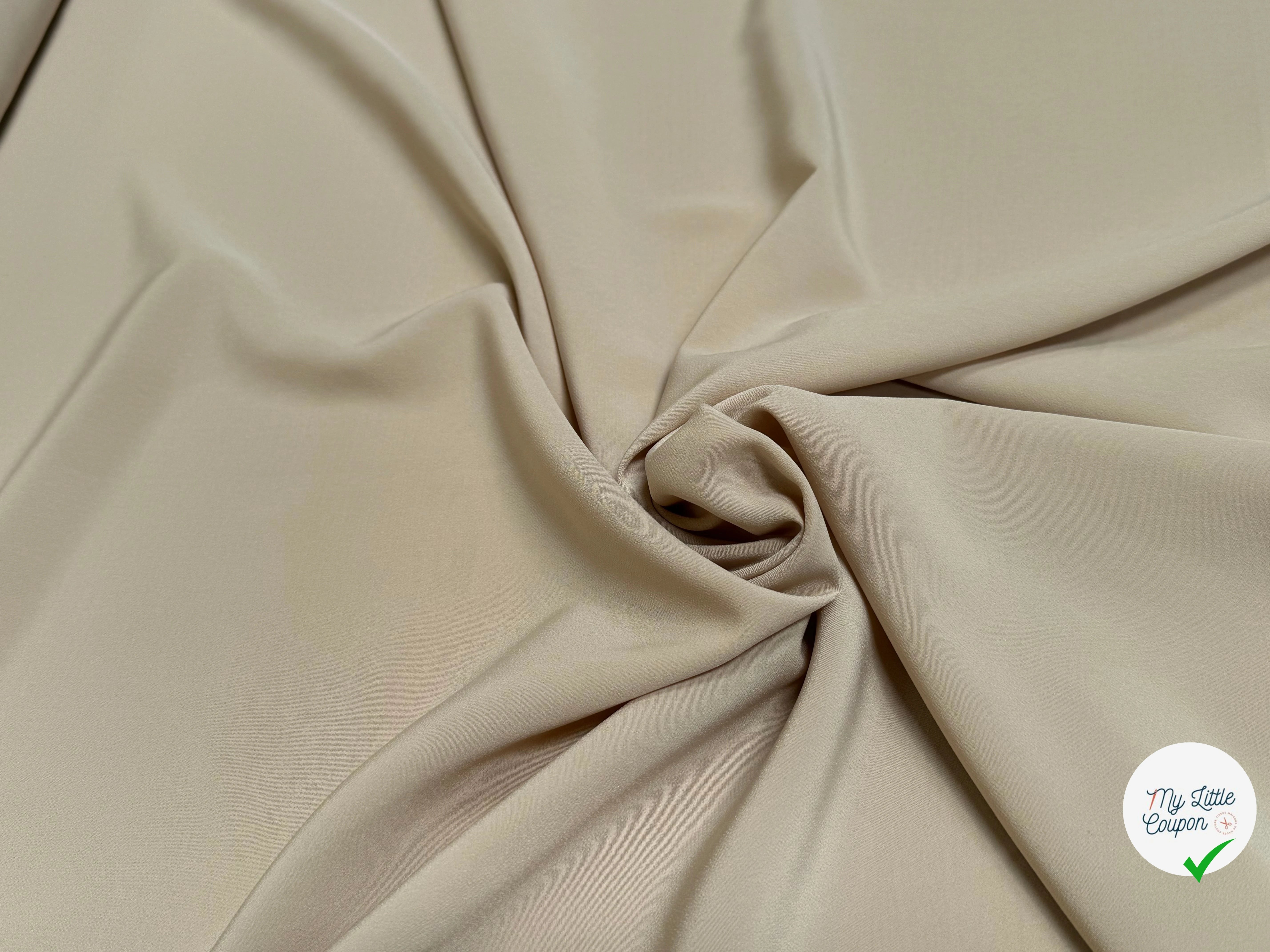 CREPE BEAU TOMBÉ BEIGE VANILLE LÉGÈREMENT SATINÉ - My Little Coupon