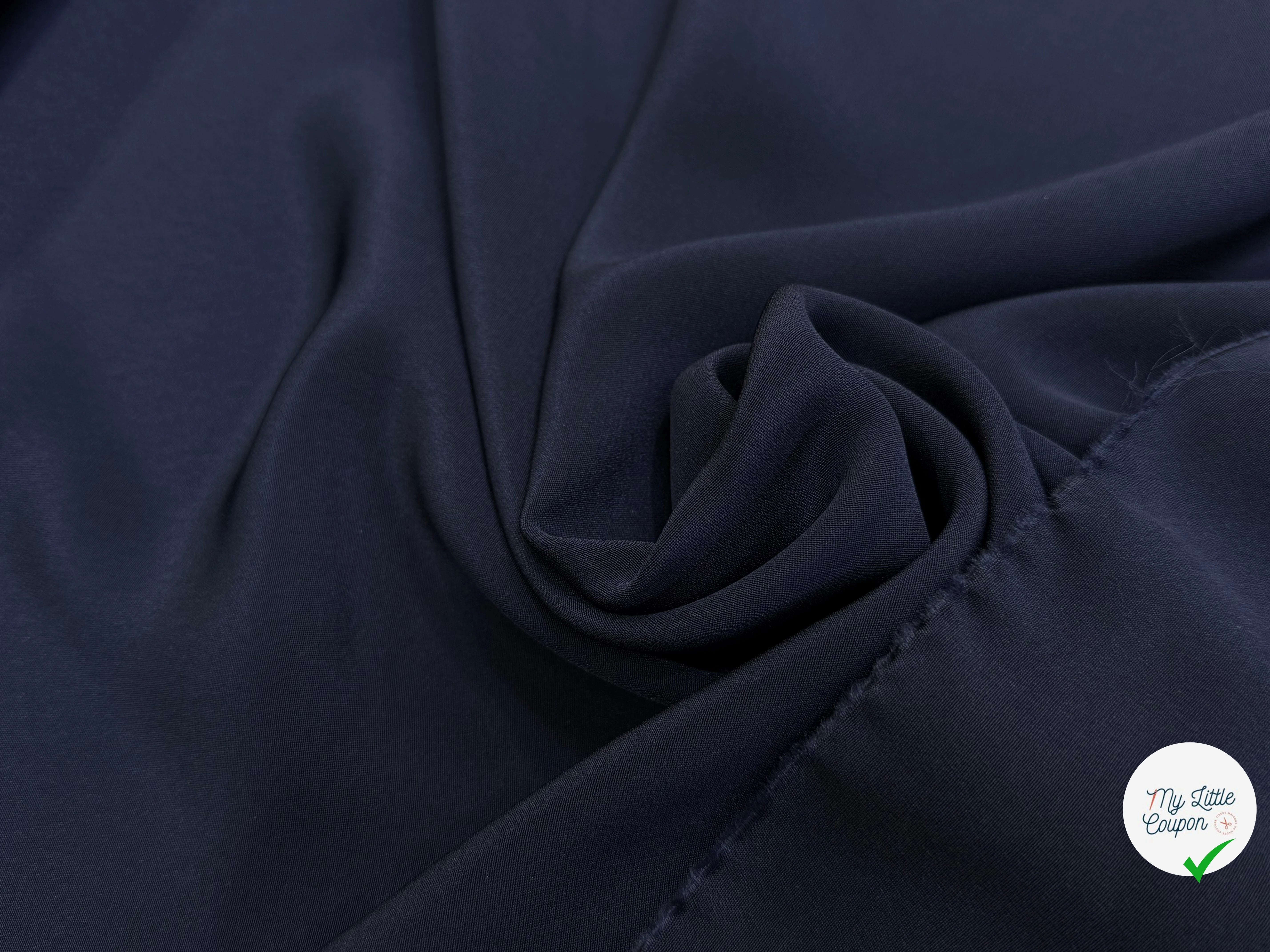 CREPE DE SOIE SATINÉ FLUIDE BLEU MARRINE 110 DE LAIZE - My Little Coupon