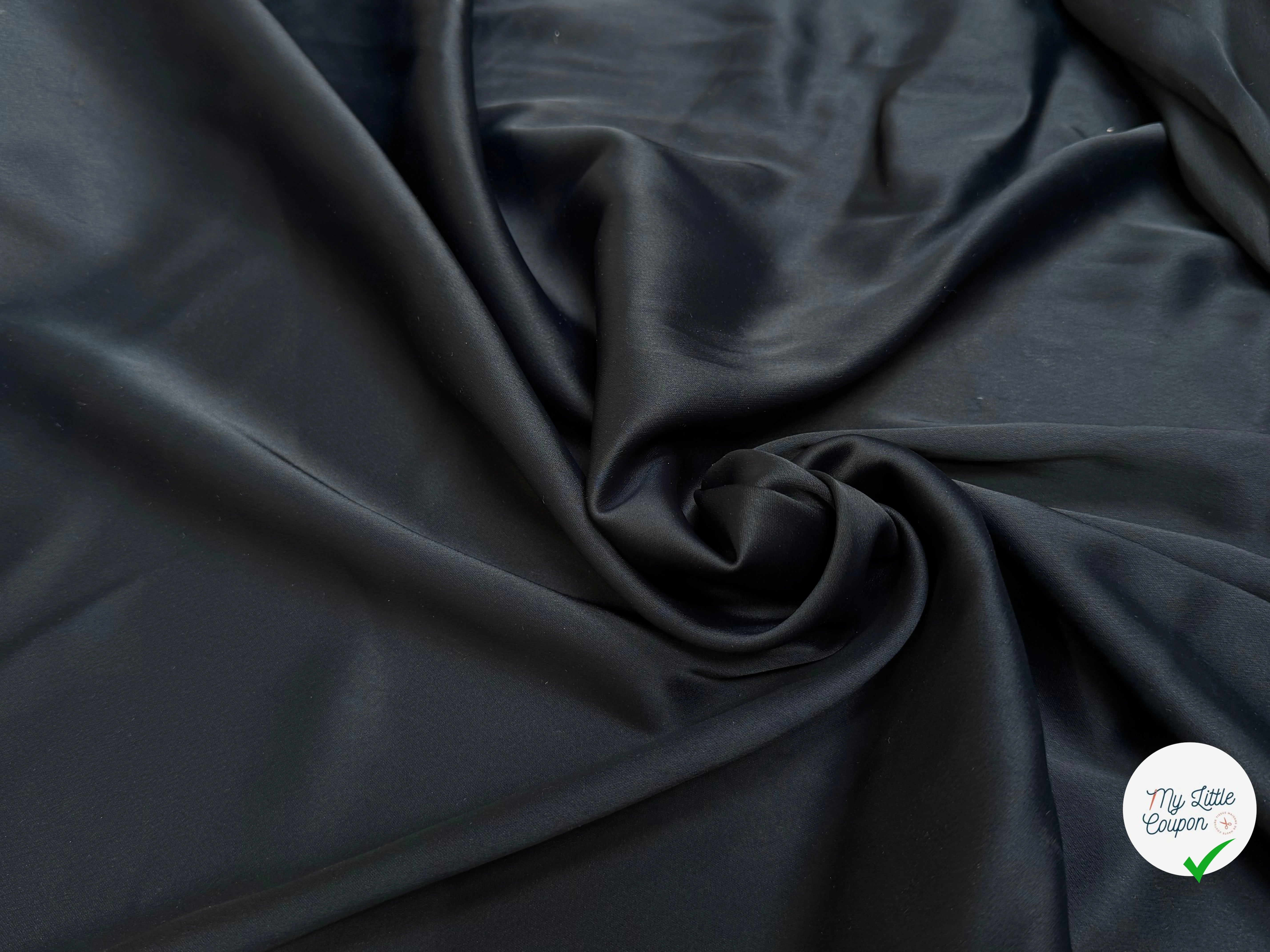 CREPE ENVERS SATIN TENUE LOURDE 68% ACETATE LÉGÈREMENT STRETCH NUIT - My Little Coupon