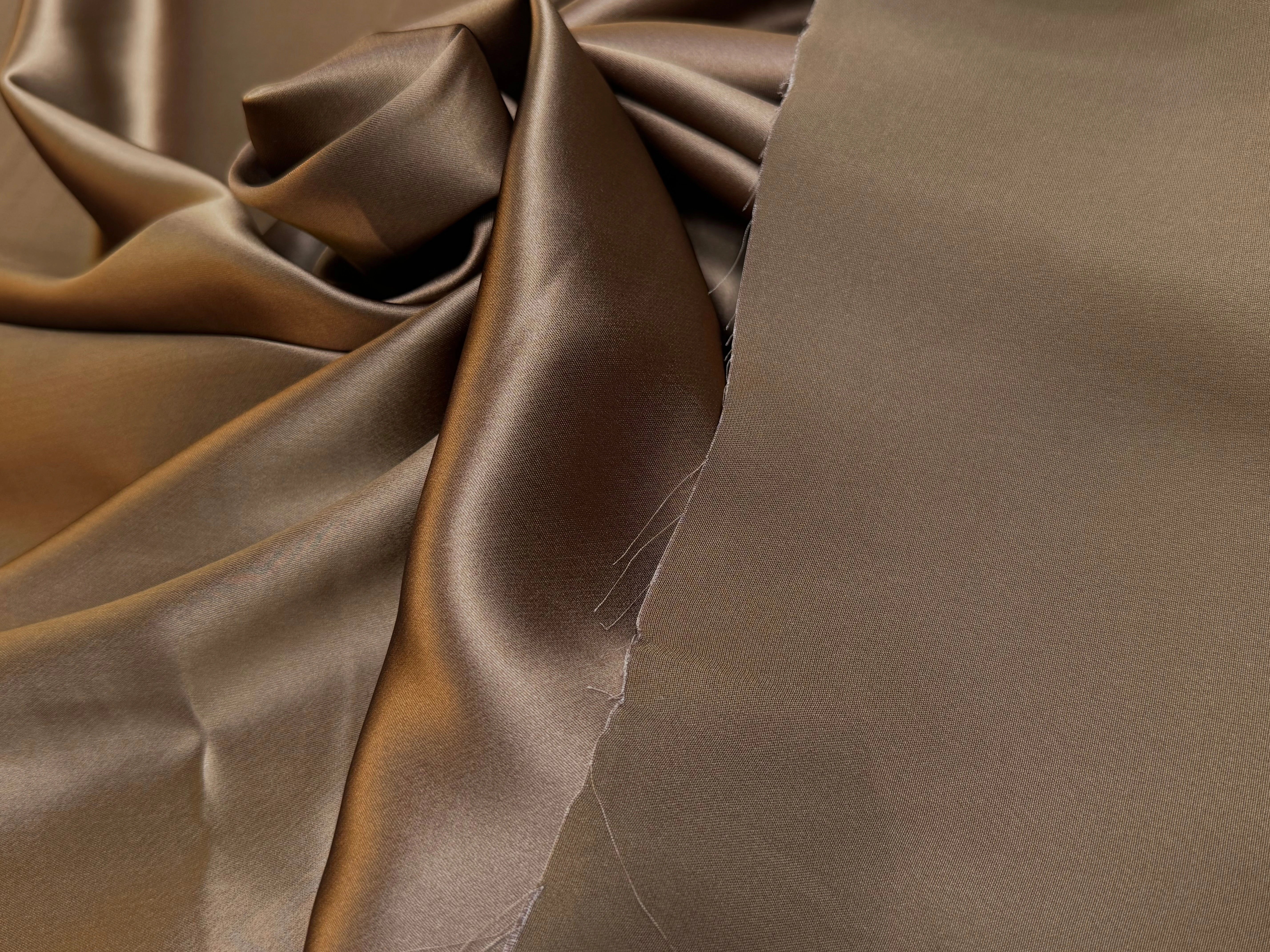 CREPE ENVERS SATIN VISCOSE BEAU TOMBÉ MARRON GLACÉ - My Little Coupon