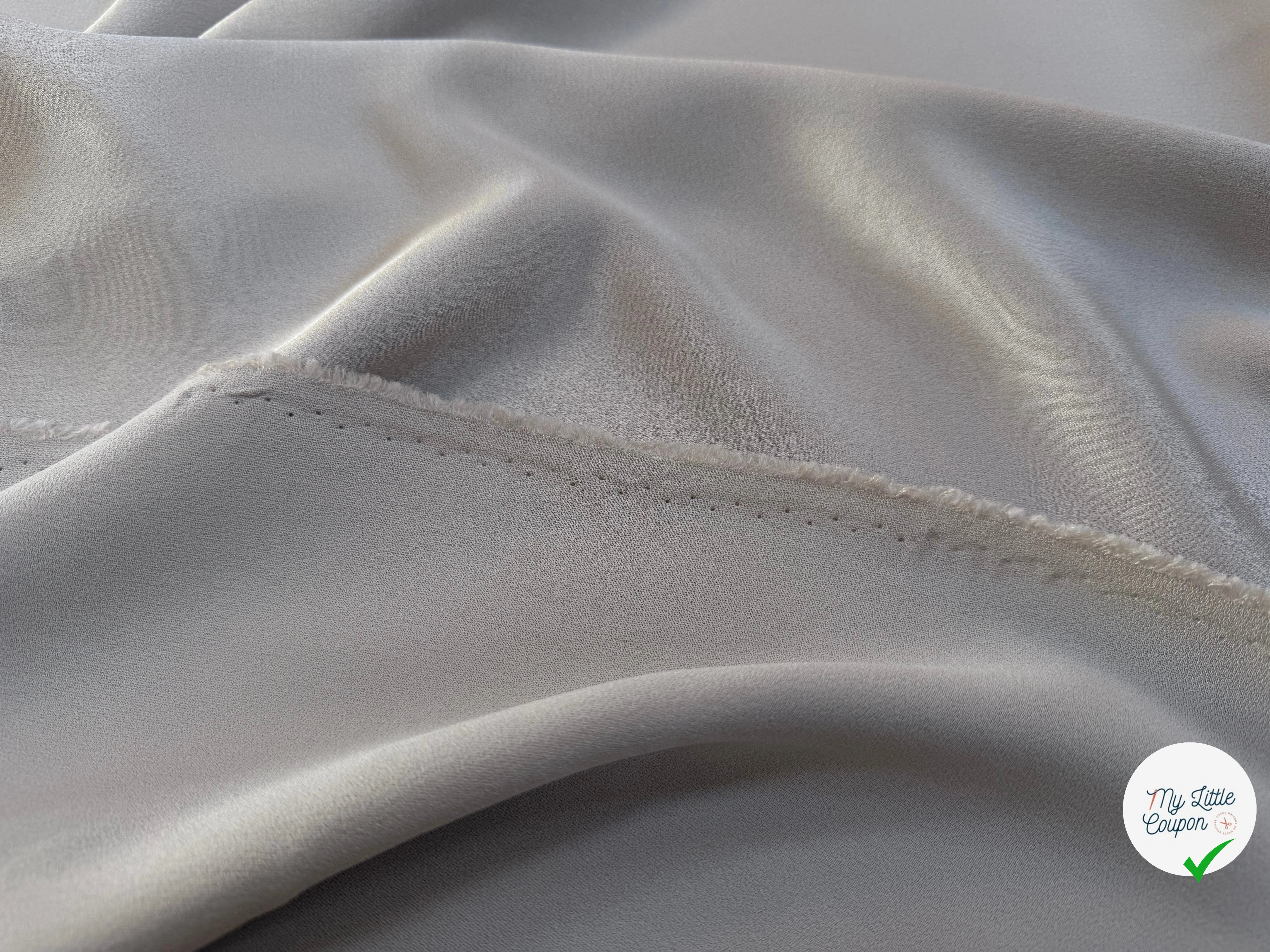 CREPE ENVERS SATIN VISCOSE ET ACETATE MAT BEIGE CLAIR - My Little Coupon