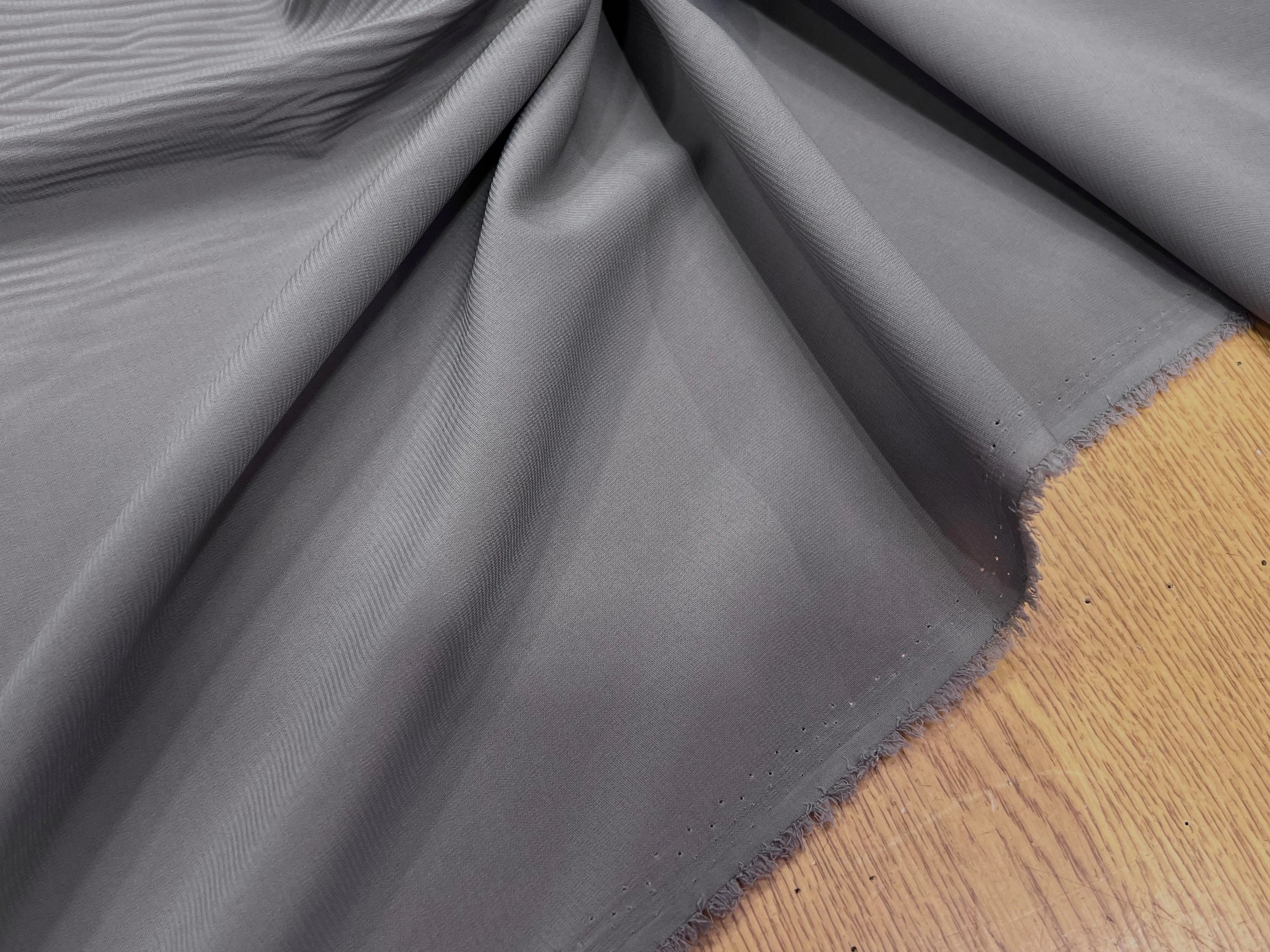 CREPE FLUIDE BEIGE FONCÉ 147CM - My Little Coupon