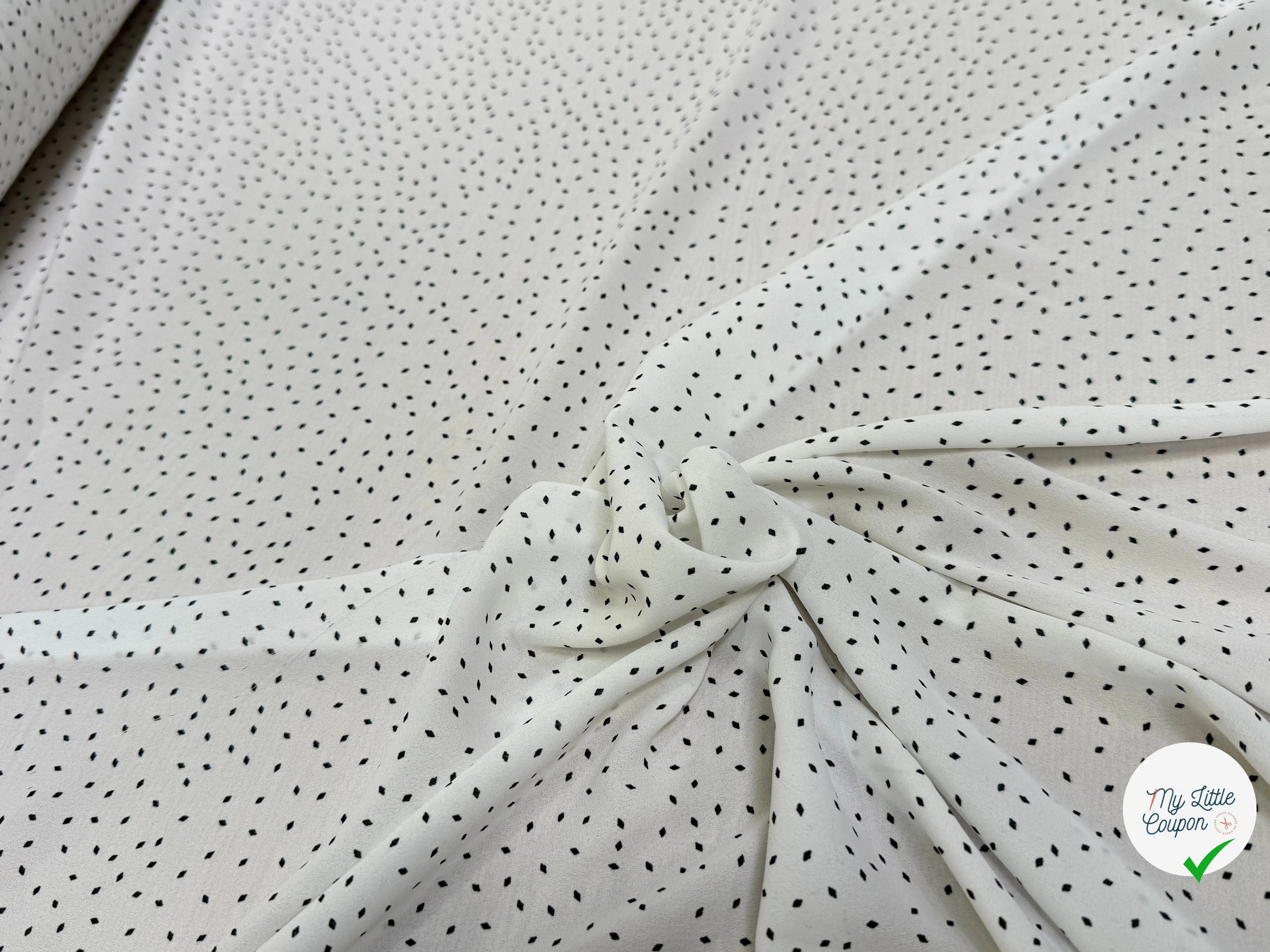 CREPE FLUIDE FOND BLANC POIS MINI LOSANGES - My Little Coupon