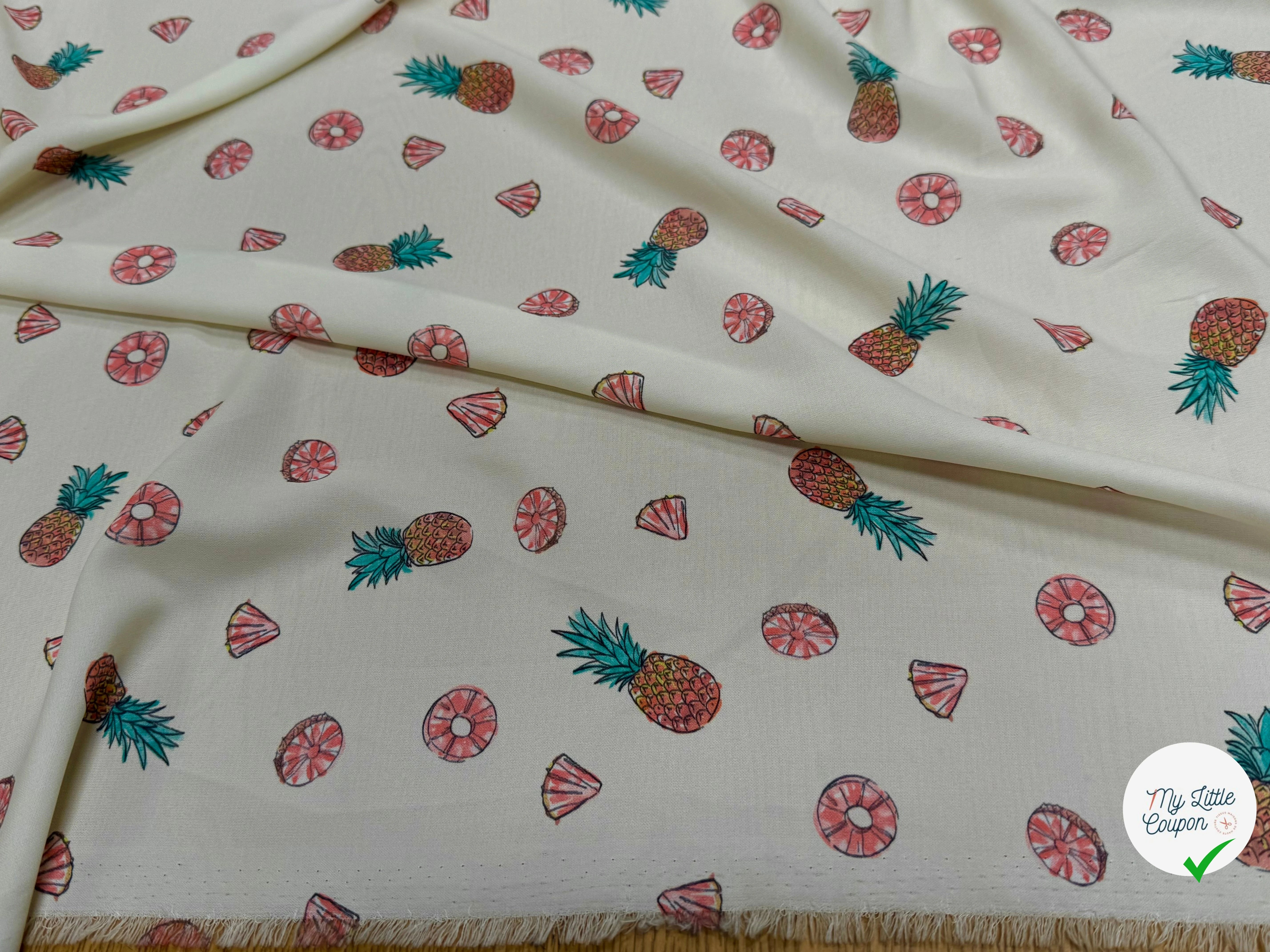 CREPE IMPRIMÉ ANANAS FLUIDE FOND ÉCRU - My Little Coupon