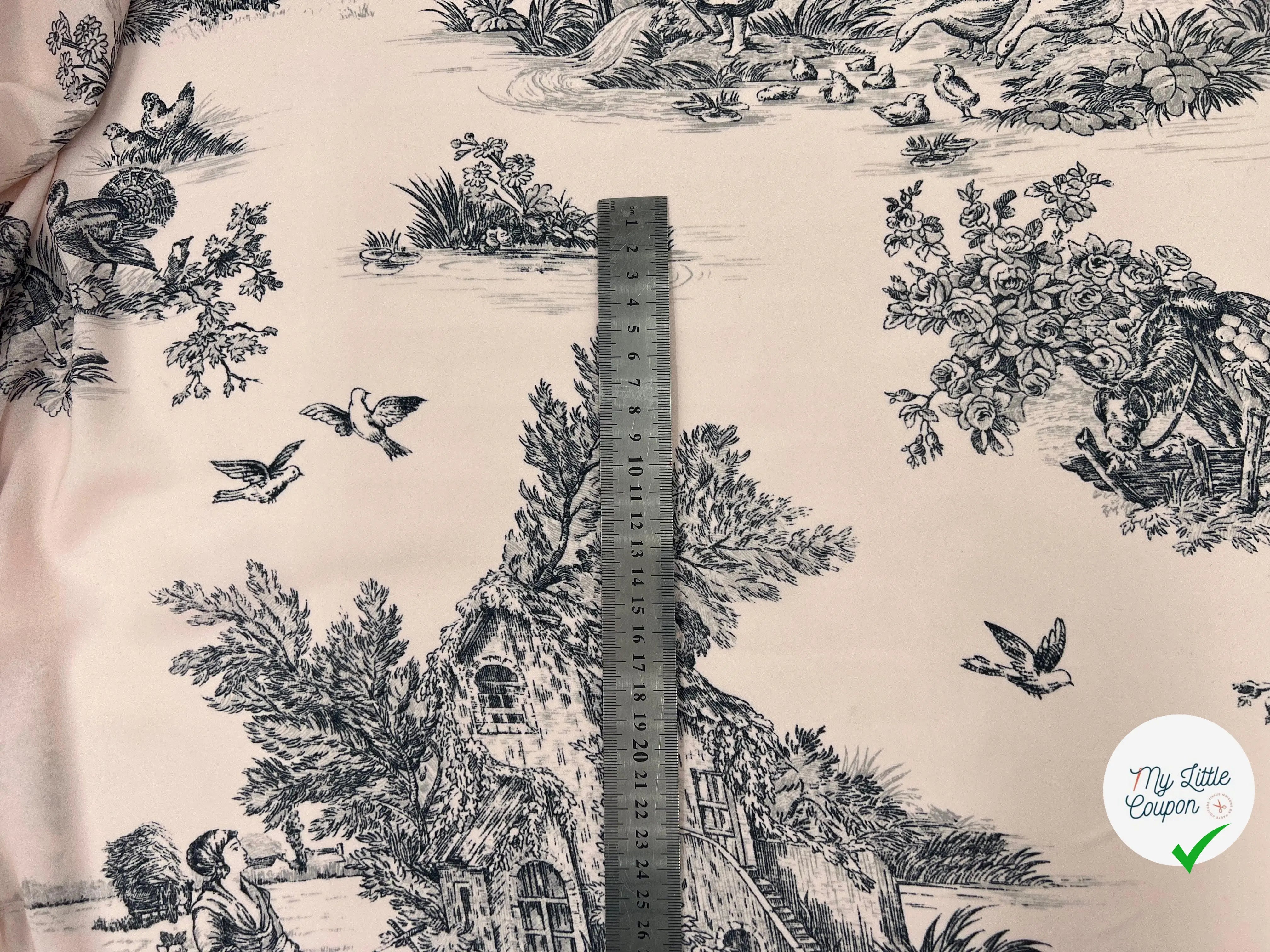 CRÊPE IMPRIMÉ TOILE DE JOUY NOIR FOND ROSE - My Little Coupon - tissu - coudre