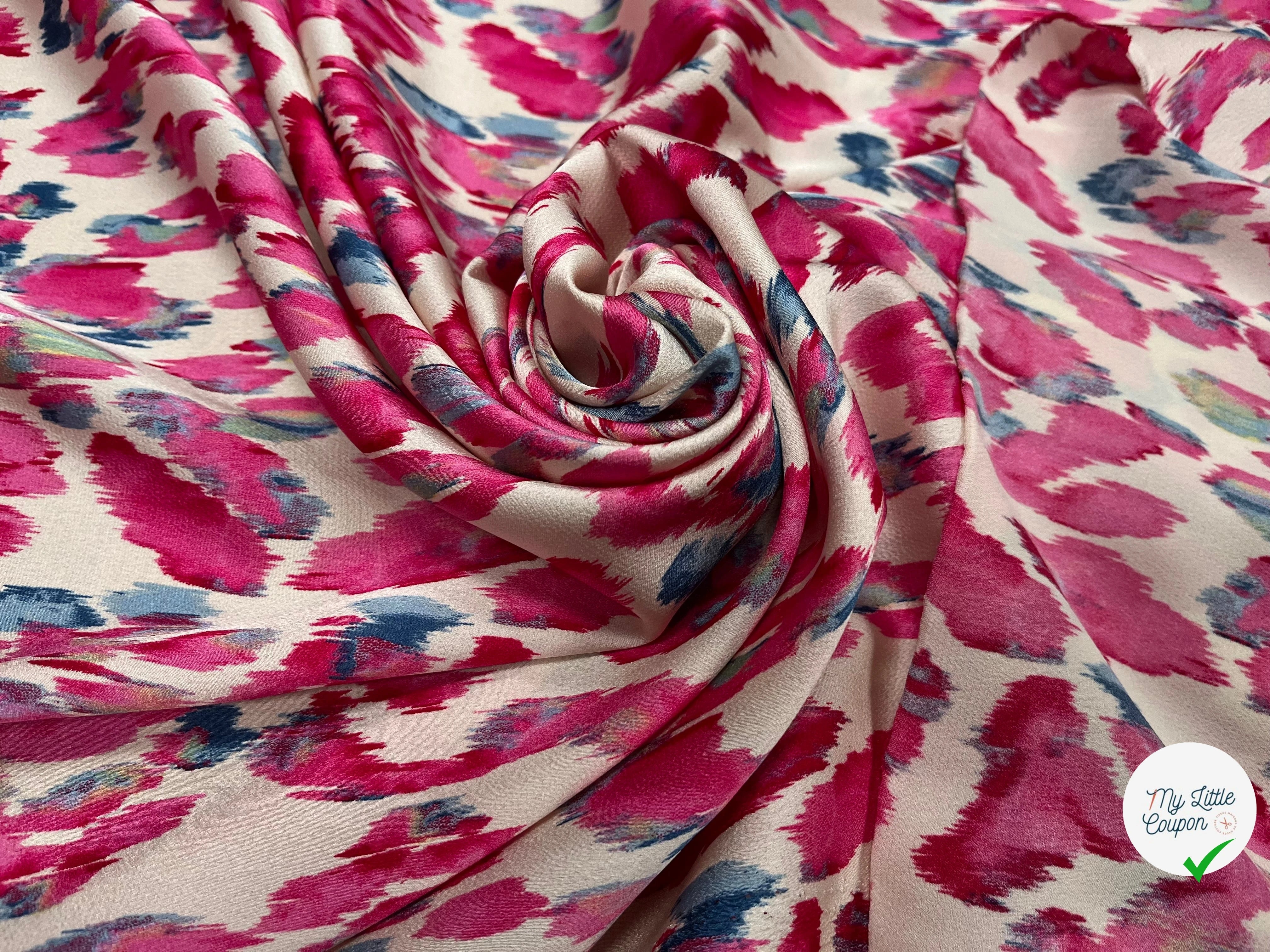 CREPE LÉGÈREMENT SATINÉ FLUIDE IMPRIMÉ ÉFFET NUAGE MULTICOLORES FOND ÉCRU - My Little Coupon