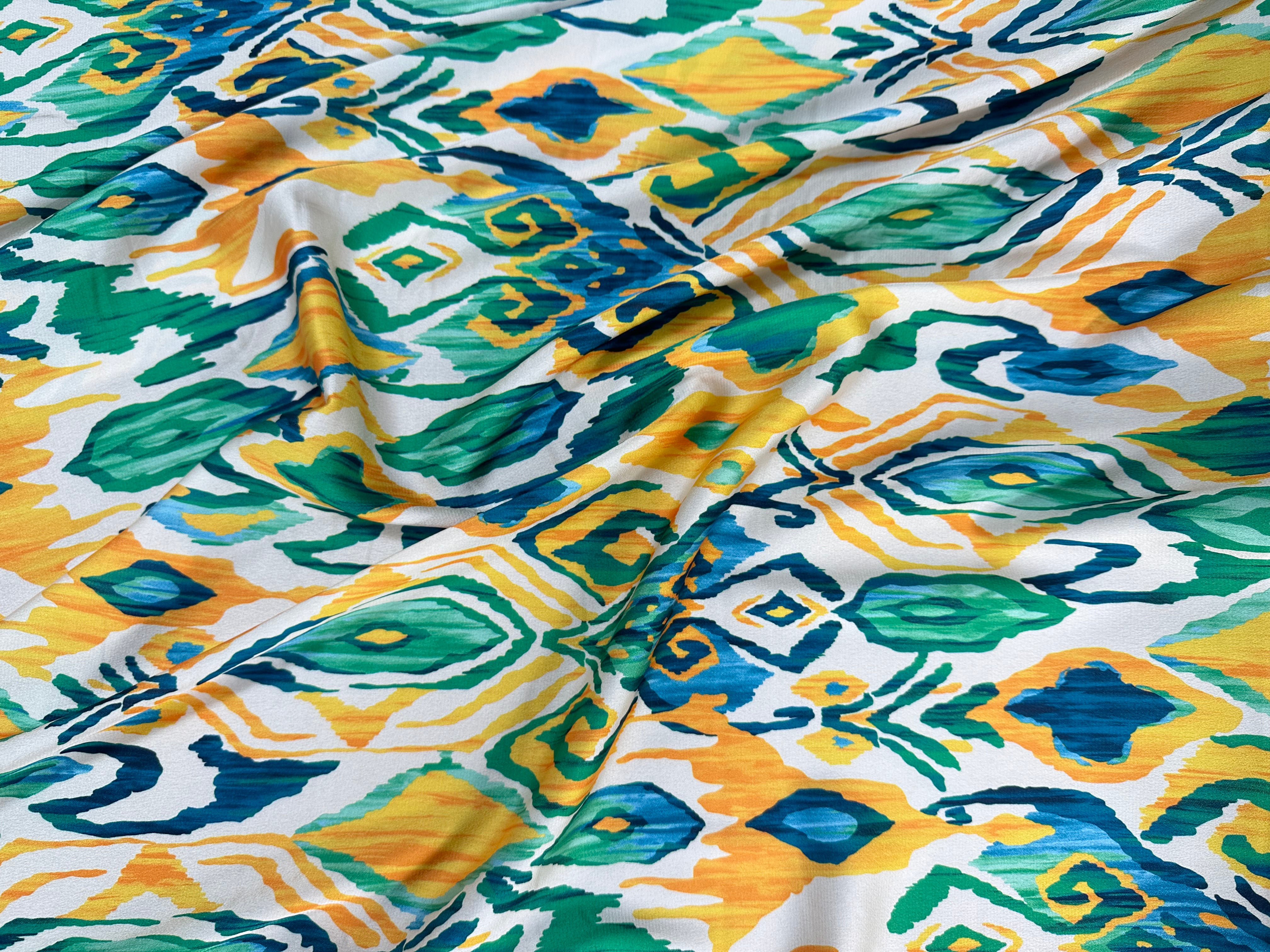 CRÊPE LÉGÈREMENT SATINÉ VERT DE JAUNE - My Little Coupon