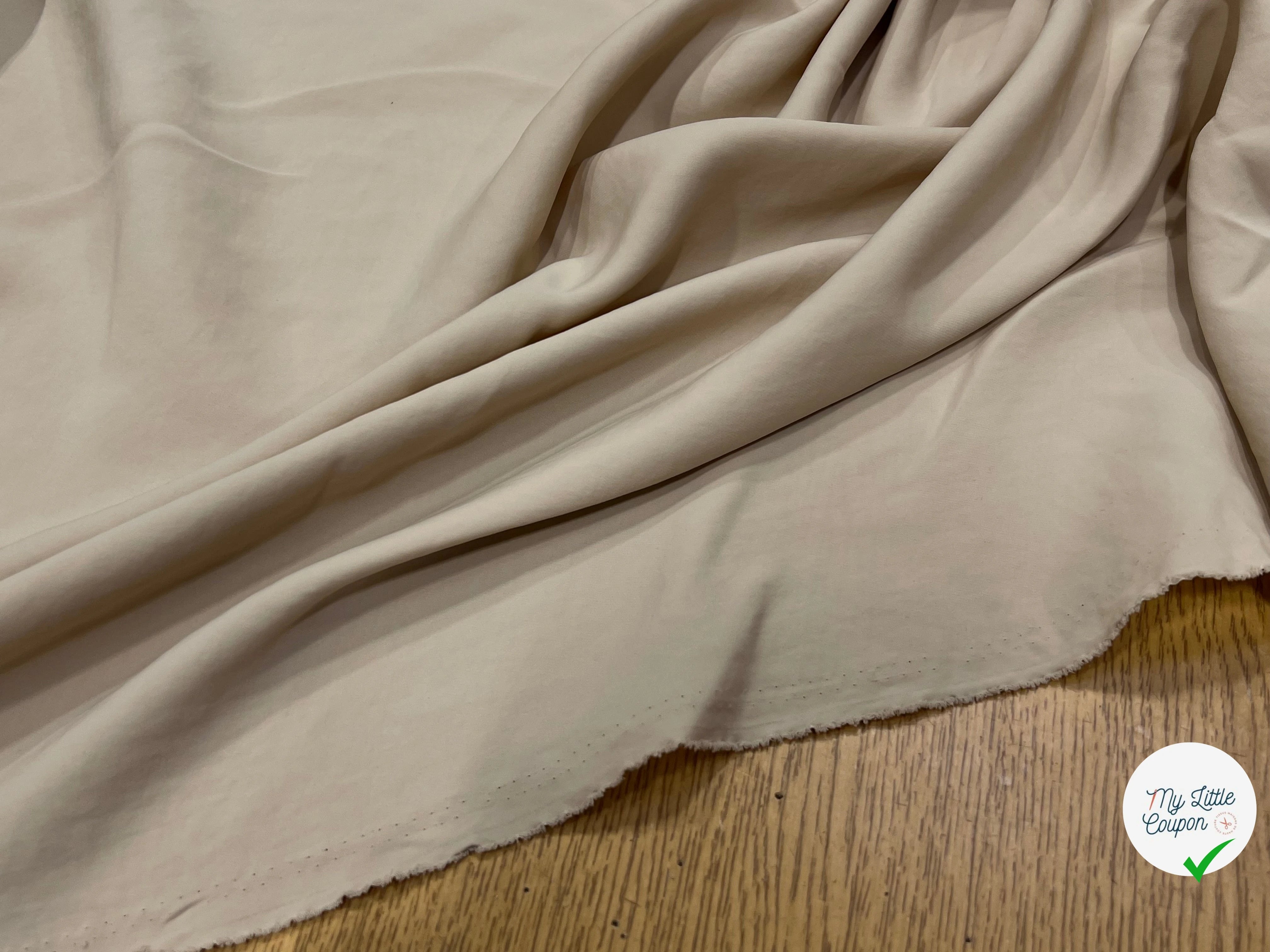 CREPE LISSE FLUIDE STRETCH BEIGE - My Little Coupon