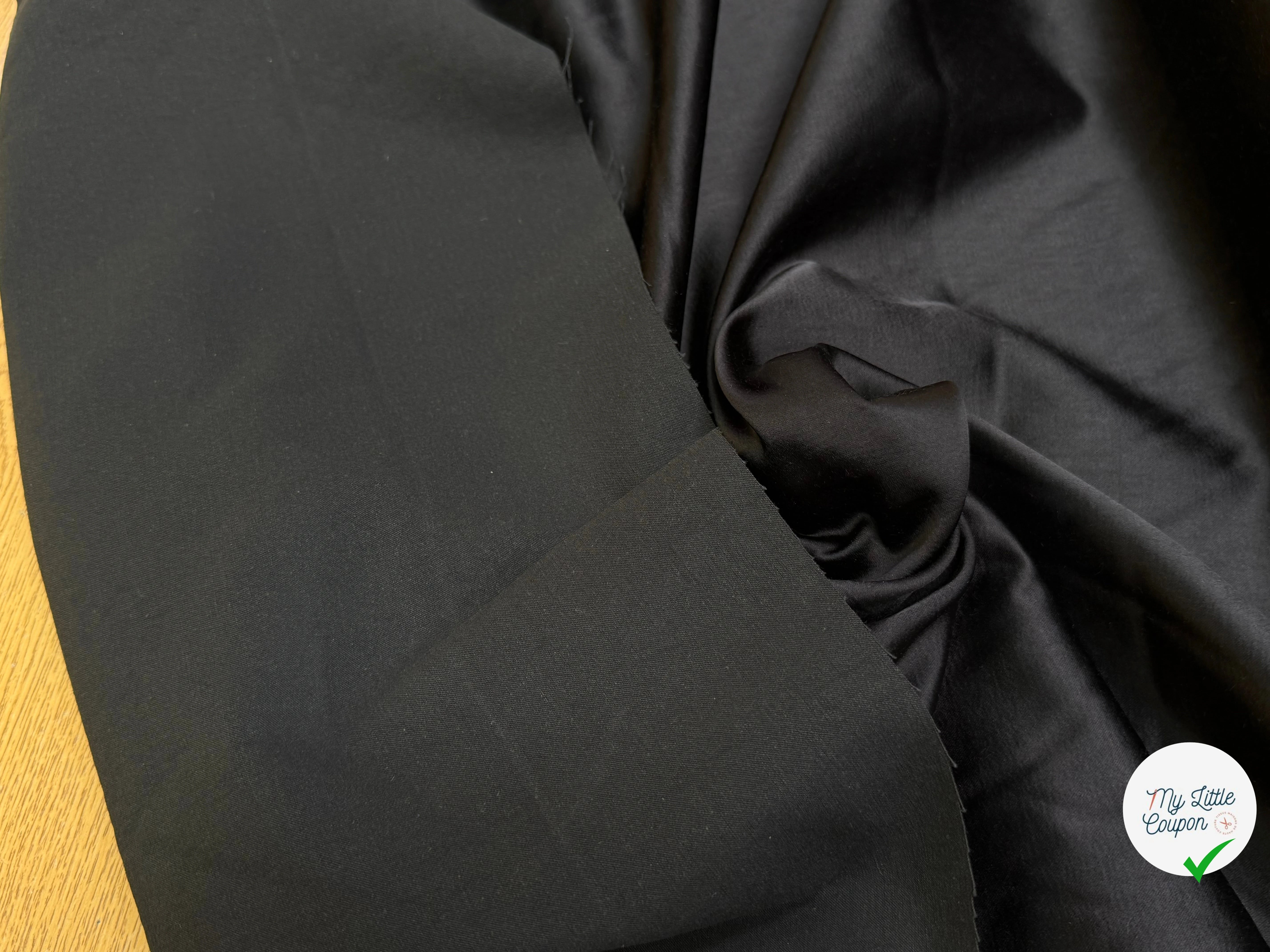 CREPE LOURD ACETATE VISCOSE ENVERS SATIN TRÈS BELLE TENUE NOIR 48% VISCOSE - My Little Coupon
