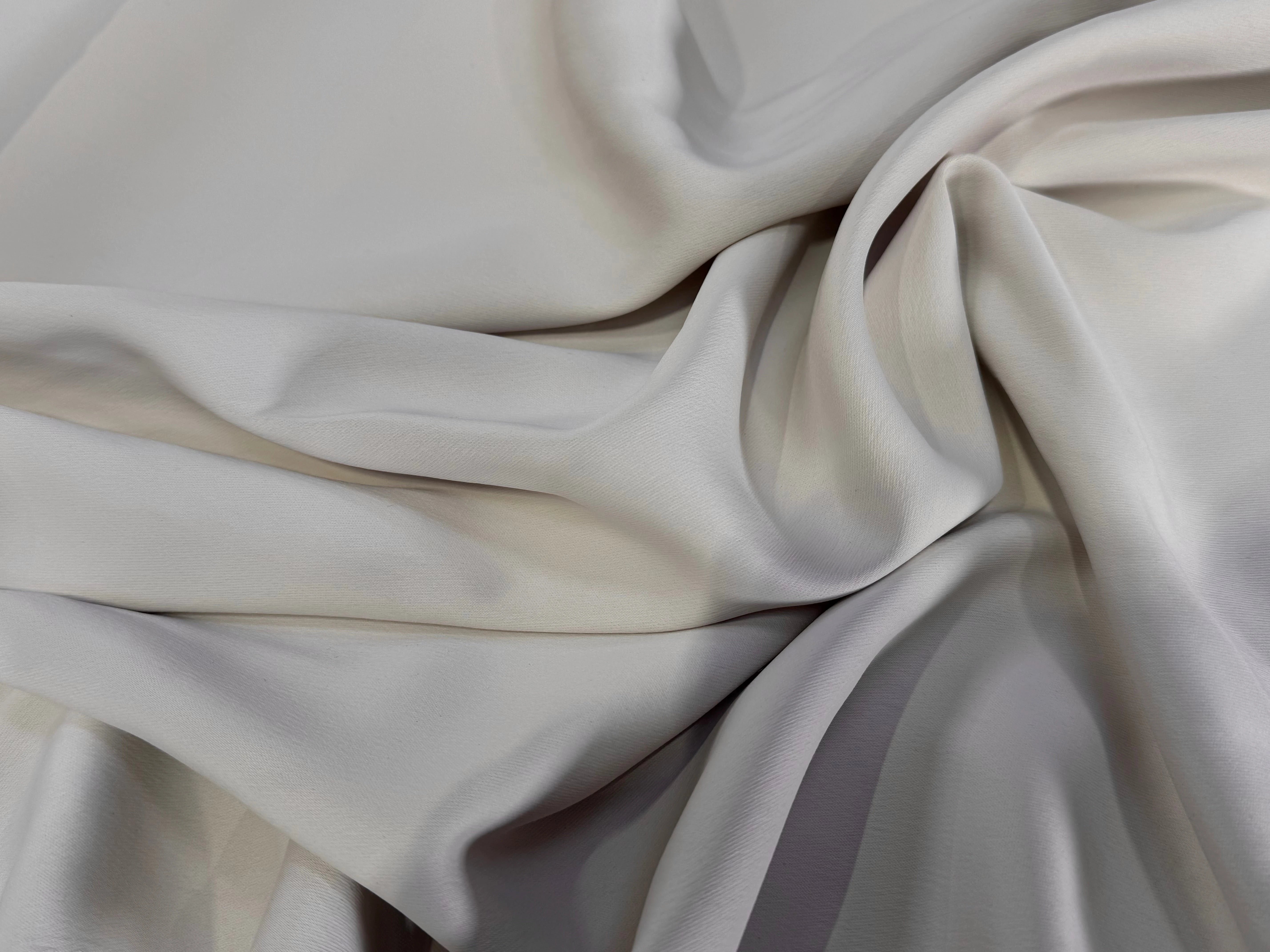 CREPE LOURD ENVERS SATIN VISCOSE ACETATE BEIGE CRÊME STRETCH - My Little Coupon