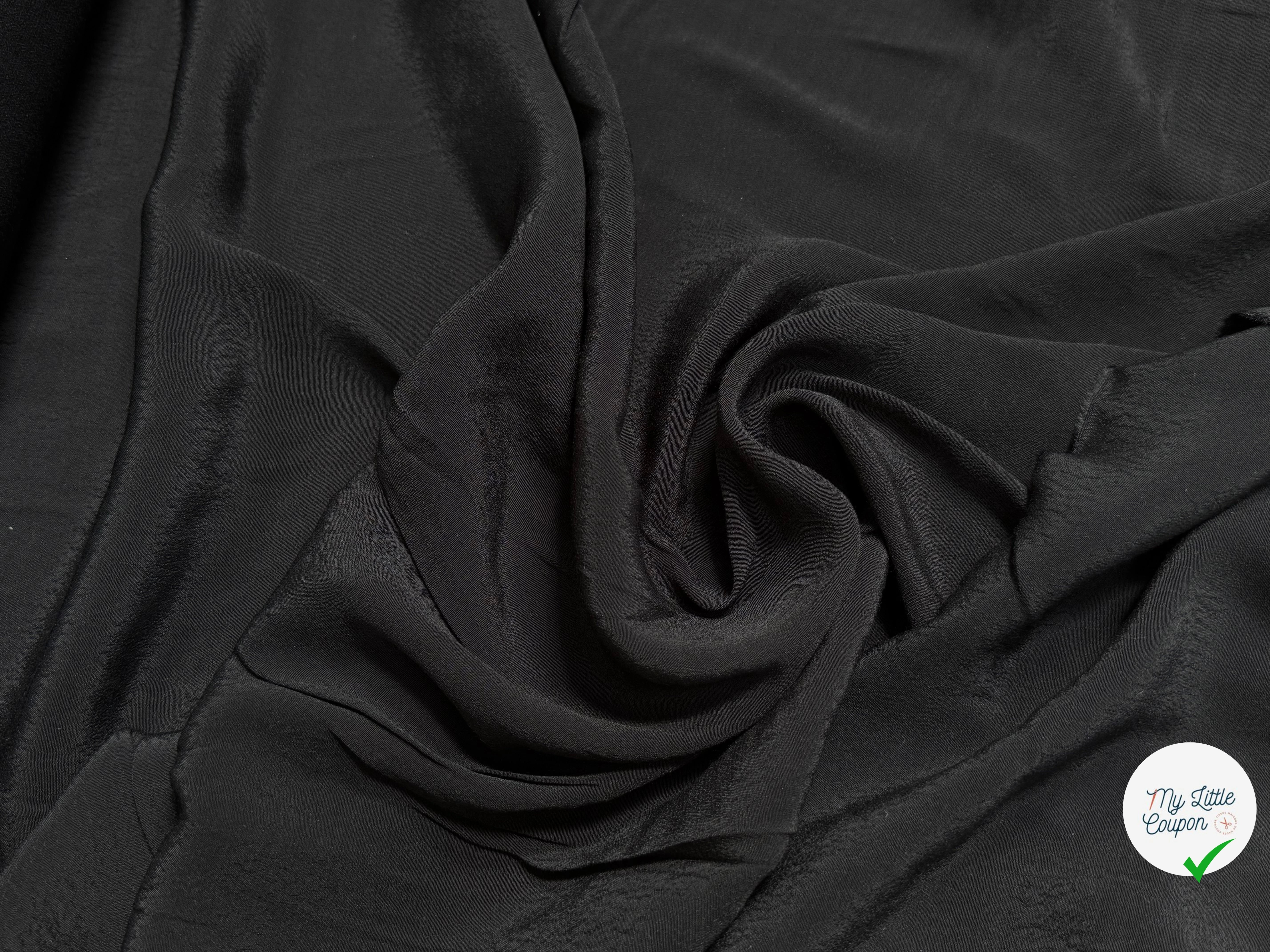 CREPE MAROCAIN 100% VISCOSE FLUIDE NOIR LÉGÈREMENT SATINÉ - My Little Coupon