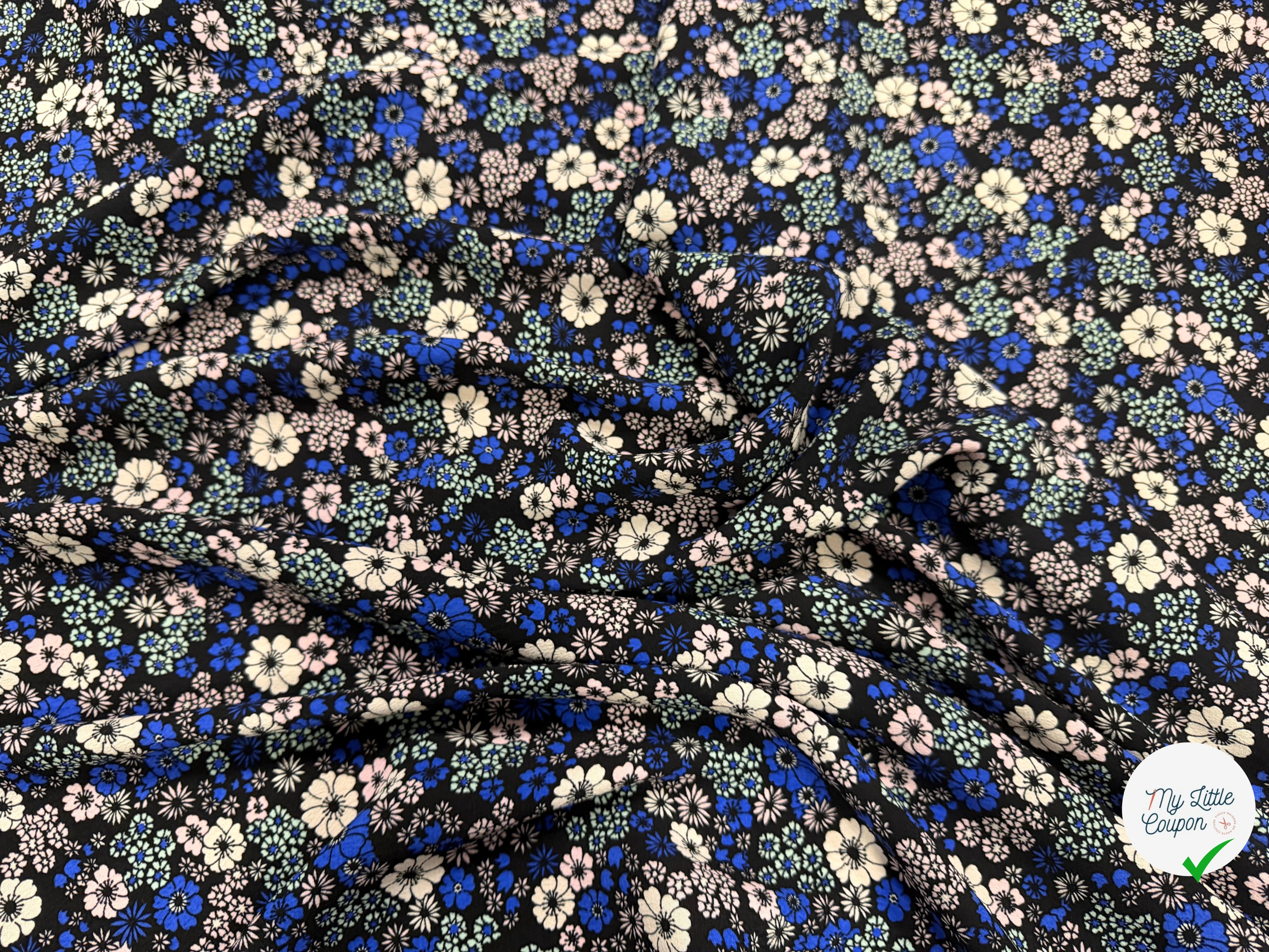 CREPE MAROCAIN 100% VISCSOE FLEURS FOND NOIR - My Little Coupon