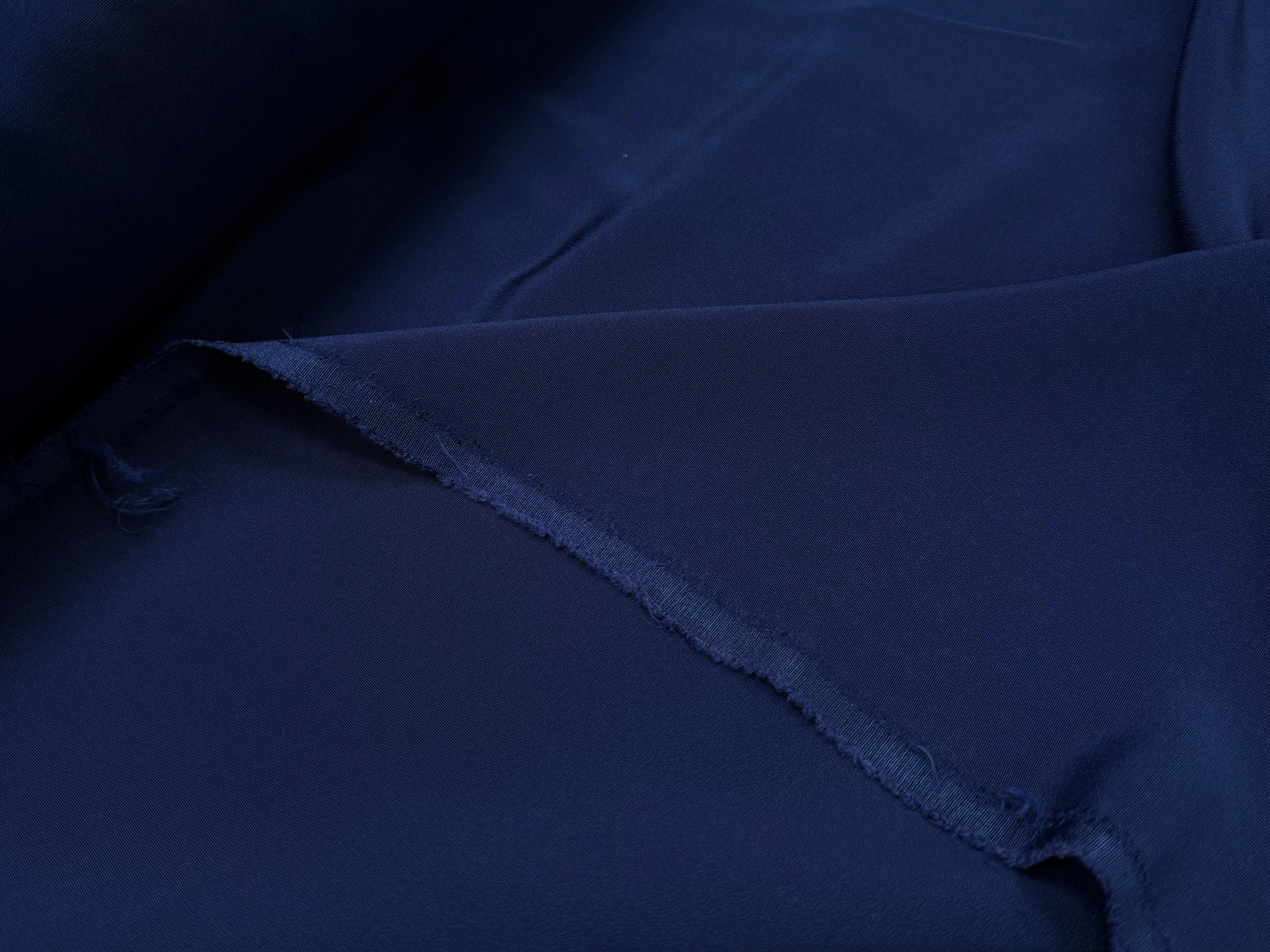 CREPE MAROCAIN VISCOSE BLEU - My Little Coupon