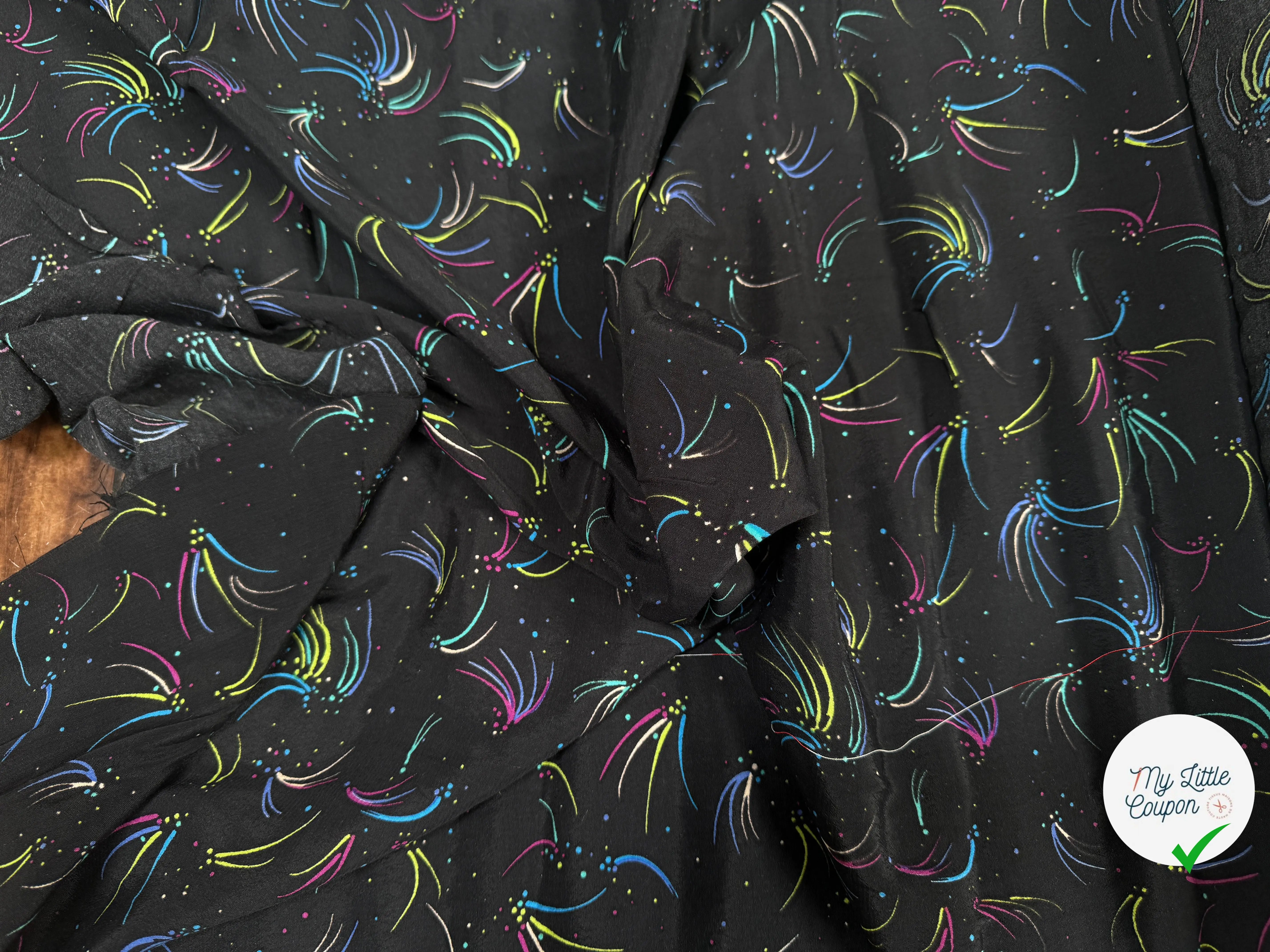 CREPE MAROCAIN VISCOSE FIREWOKRS - My Little Coupon