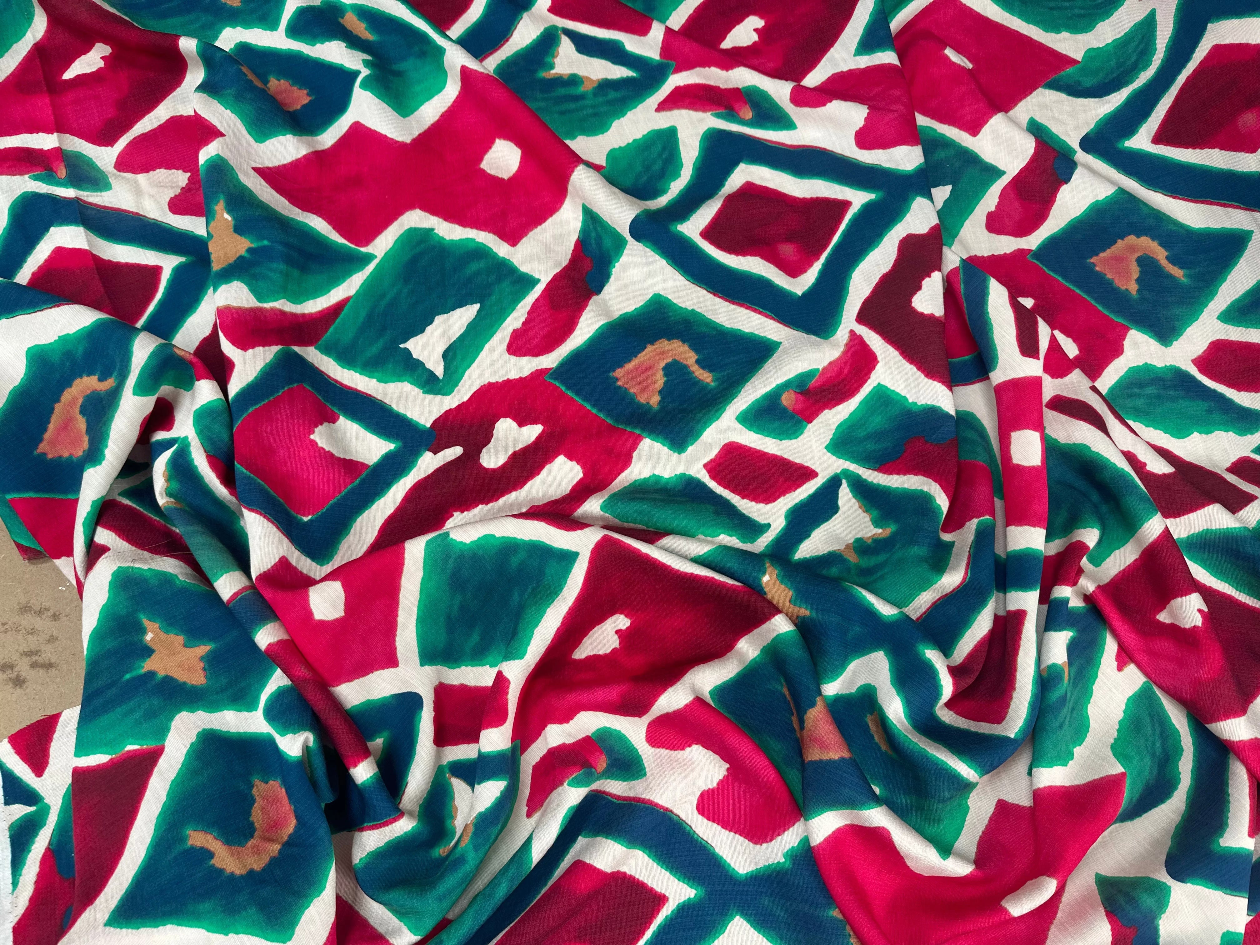 CREPE MAROCAIN VISCOSEE GÉOMÉTRIE LOVE & BLUE - My Little Coupon