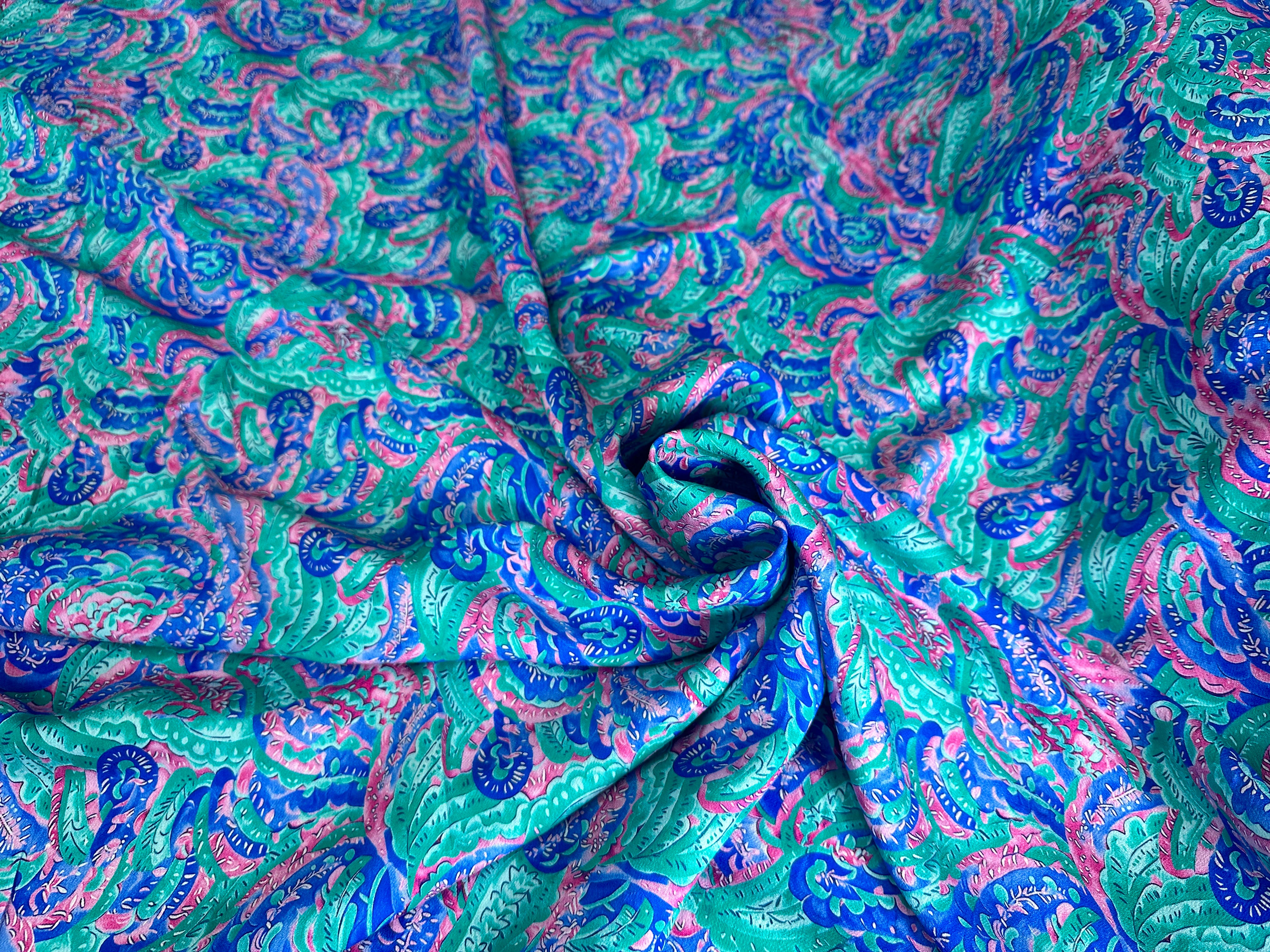 CREPE MAROCAIN VISCOSE RIVIERE DE PAISLEY SOPHISTIQUÉ - My Little Coupon