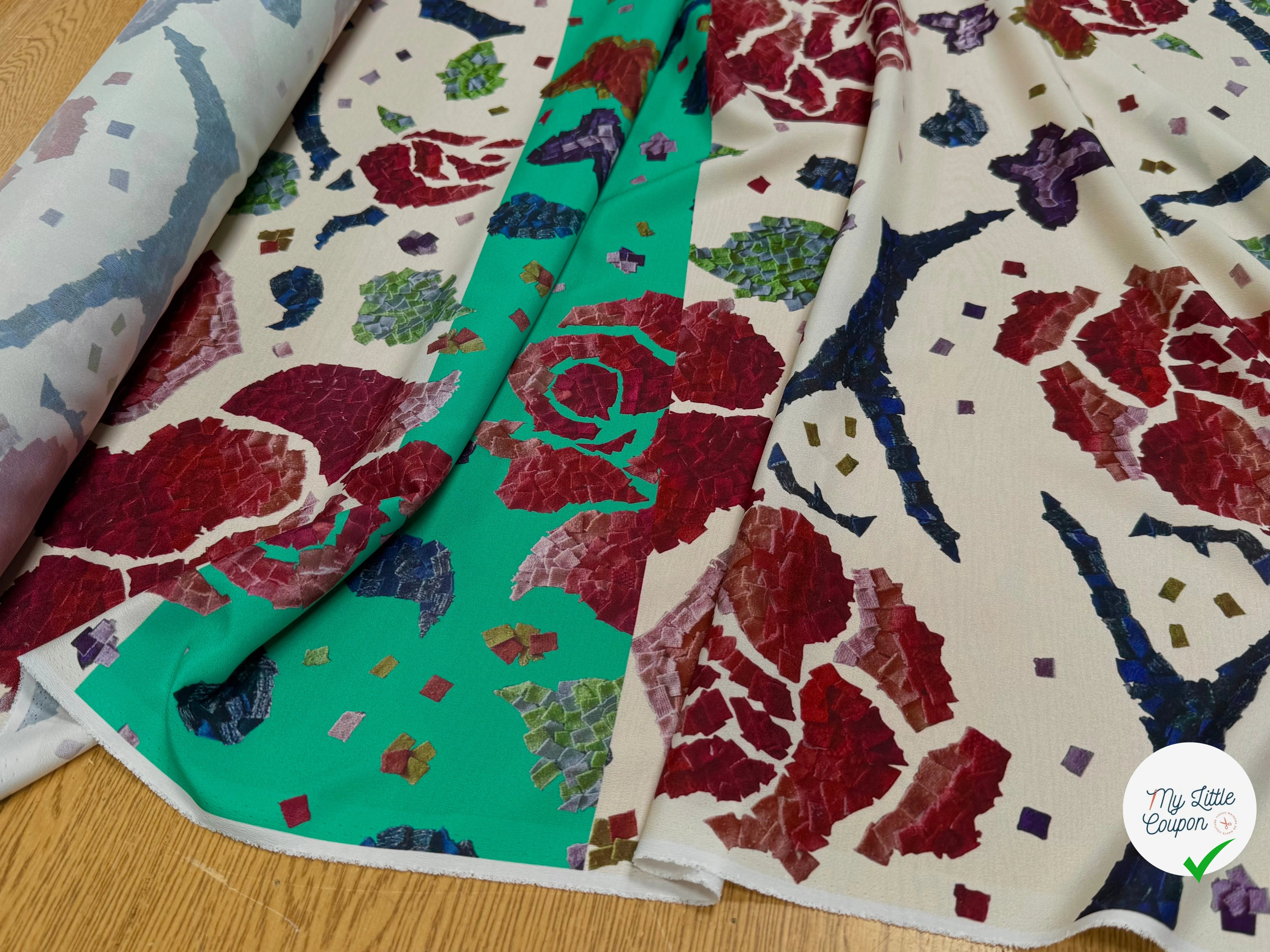 CRÊPE POLYESTER IMPRIMÉ FLORAL GROSSES FLEURS RAPPORT 68 CM CREPE SB GROSSES FLEURS - My Little Coupon