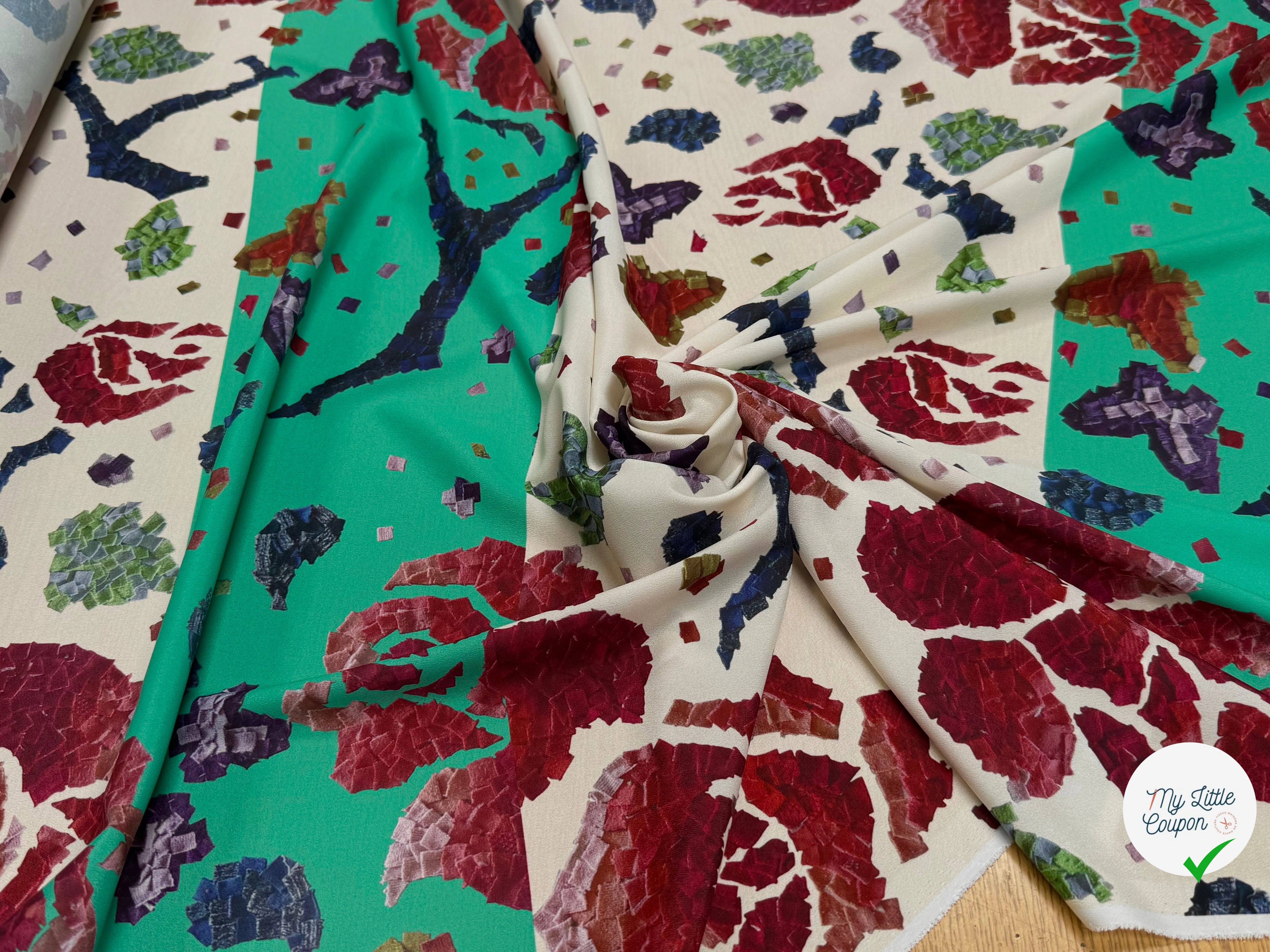 CRÊPE POLYESTER IMPRIMÉ FLORAL GROSSES FLEURS RAPPORT 68 CM CREPE SB GROSSES FLEURS - My Little Coupon