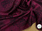 CREPE SATINÉ MOTIF ANIMAL LÉOPARD BORDEAUX - My Little Coupon