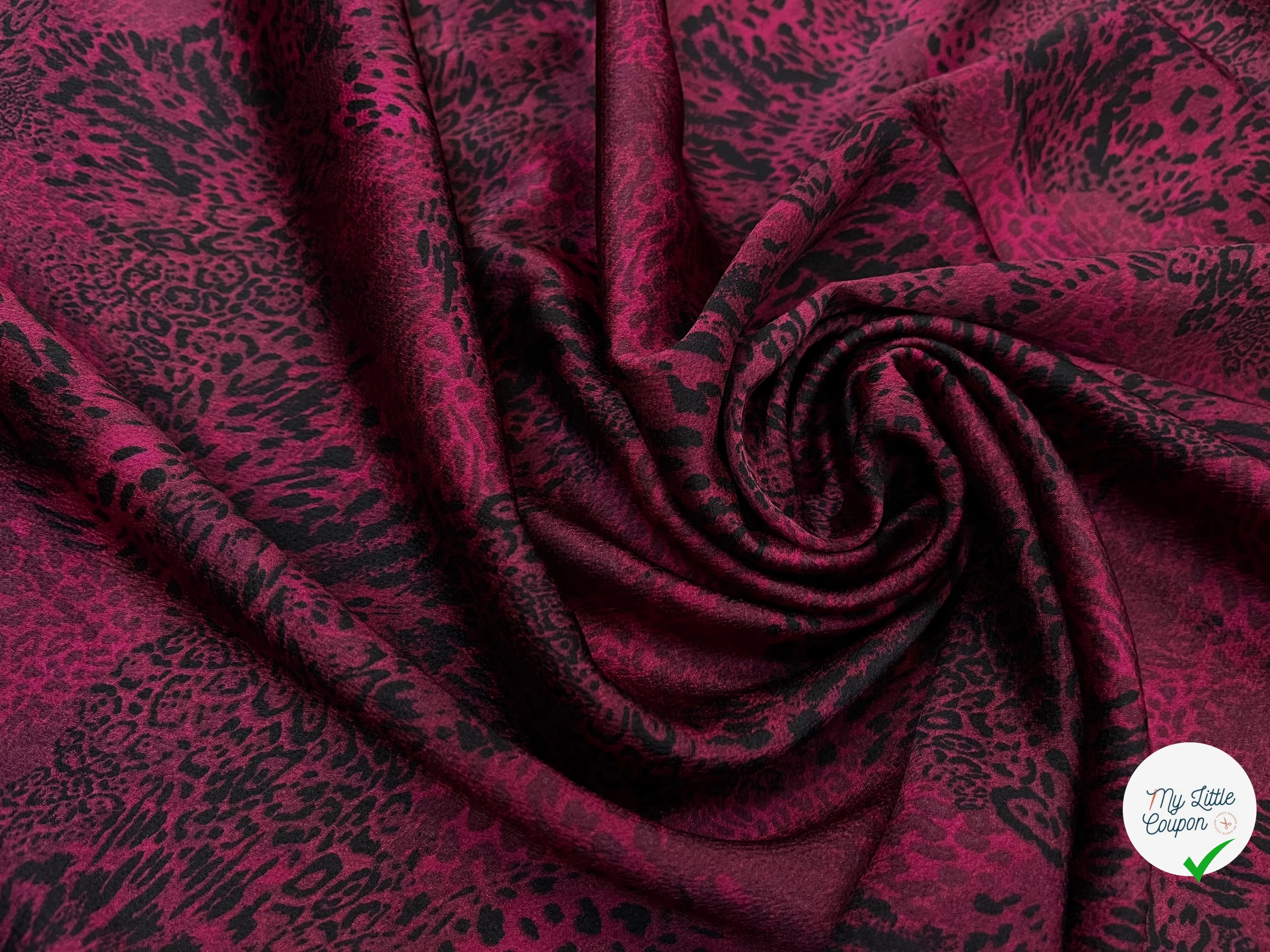 CREPE SATINÉ MOTIF ANIMAL LÉOPARD BORDEAUX - My Little Coupon