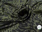 CREPE SATINÉ MOTIF LÉOPARD KAKI - My Little Coupon