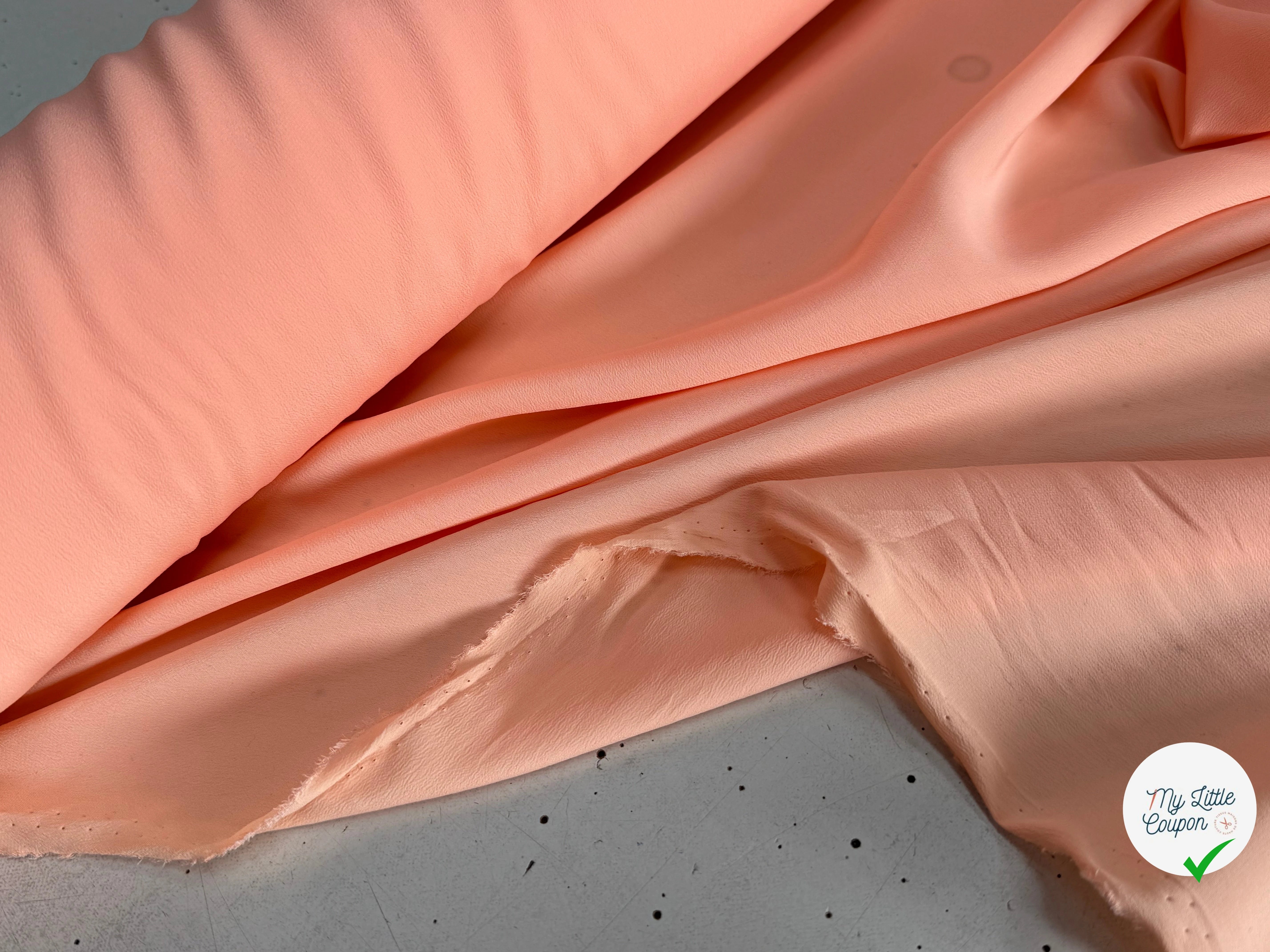CREPE SAUMON  100% VISCOSE - My Little Coupon