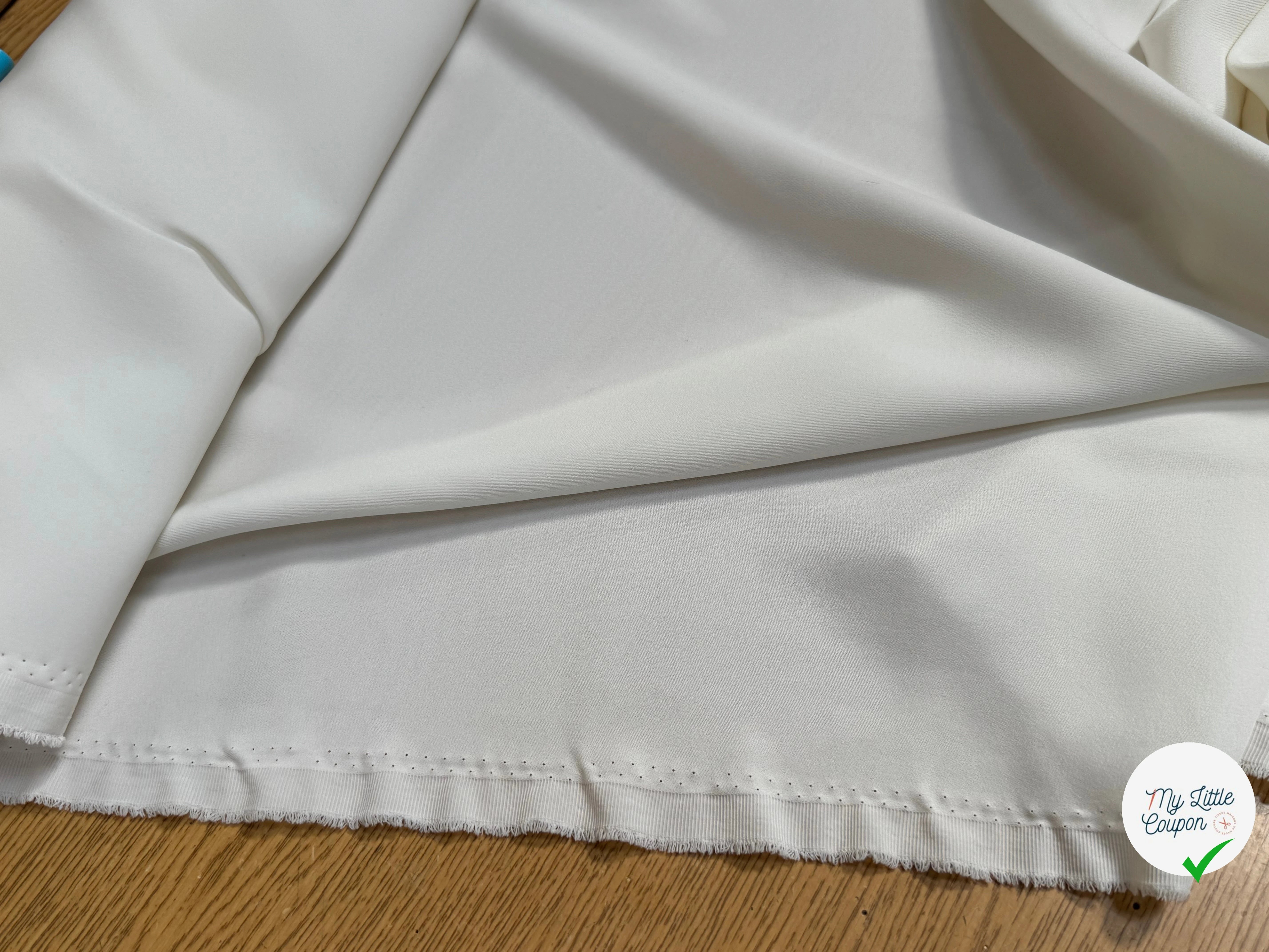 CREPE SEMI-LOURD STRETCH BLANC CASSÉ SUPER TOMBÉ - My Little Coupon