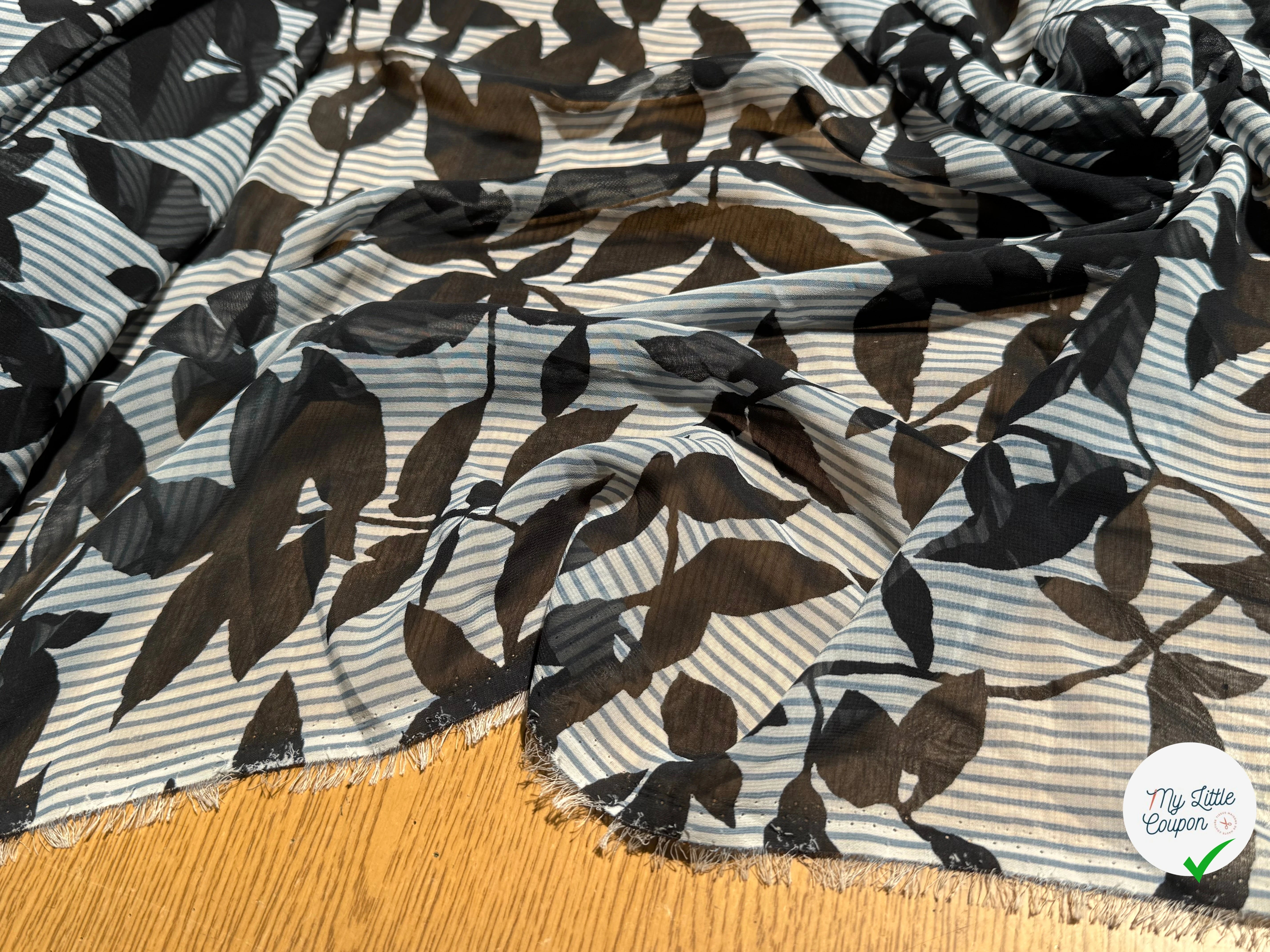 CREPE ULTRA FIN FOND BLANC IMPRIMÉ MOTIFS FEUILLAGES NOIRS - My Little Coupon