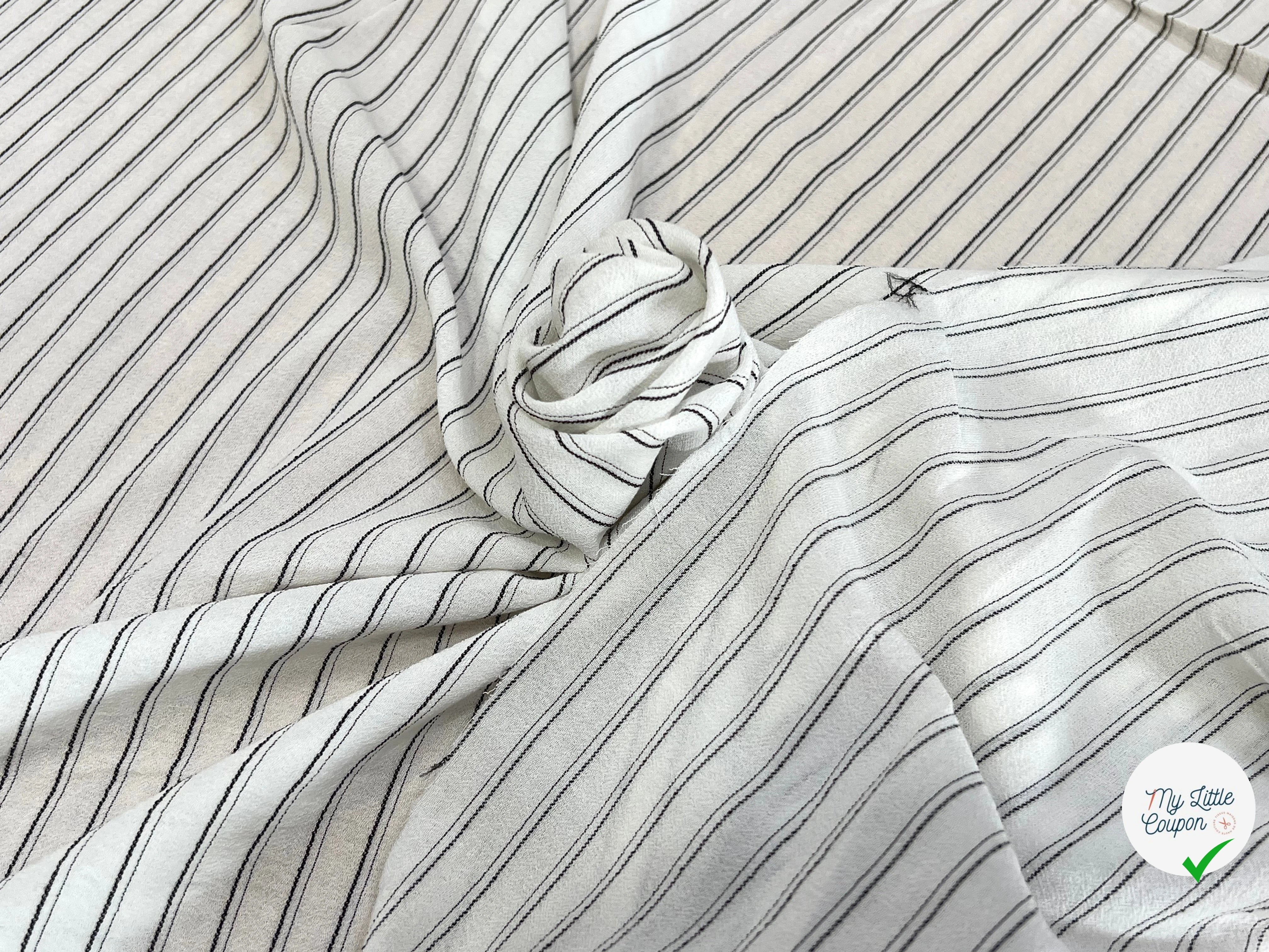CREPE VISCOSE BLANC À RAYURES NOIRE FLUIDE - My Little Coupon